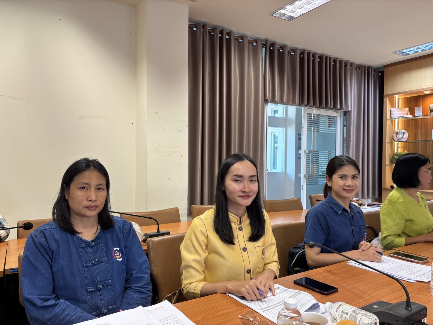 พช.ขอนแก่น : จัดประชุมคณะทำงานกลั่นกรองตัวชี้วัดและค่าเป้าหมายการประเมินผลการปฏิบัติราชการของข้าราชการ