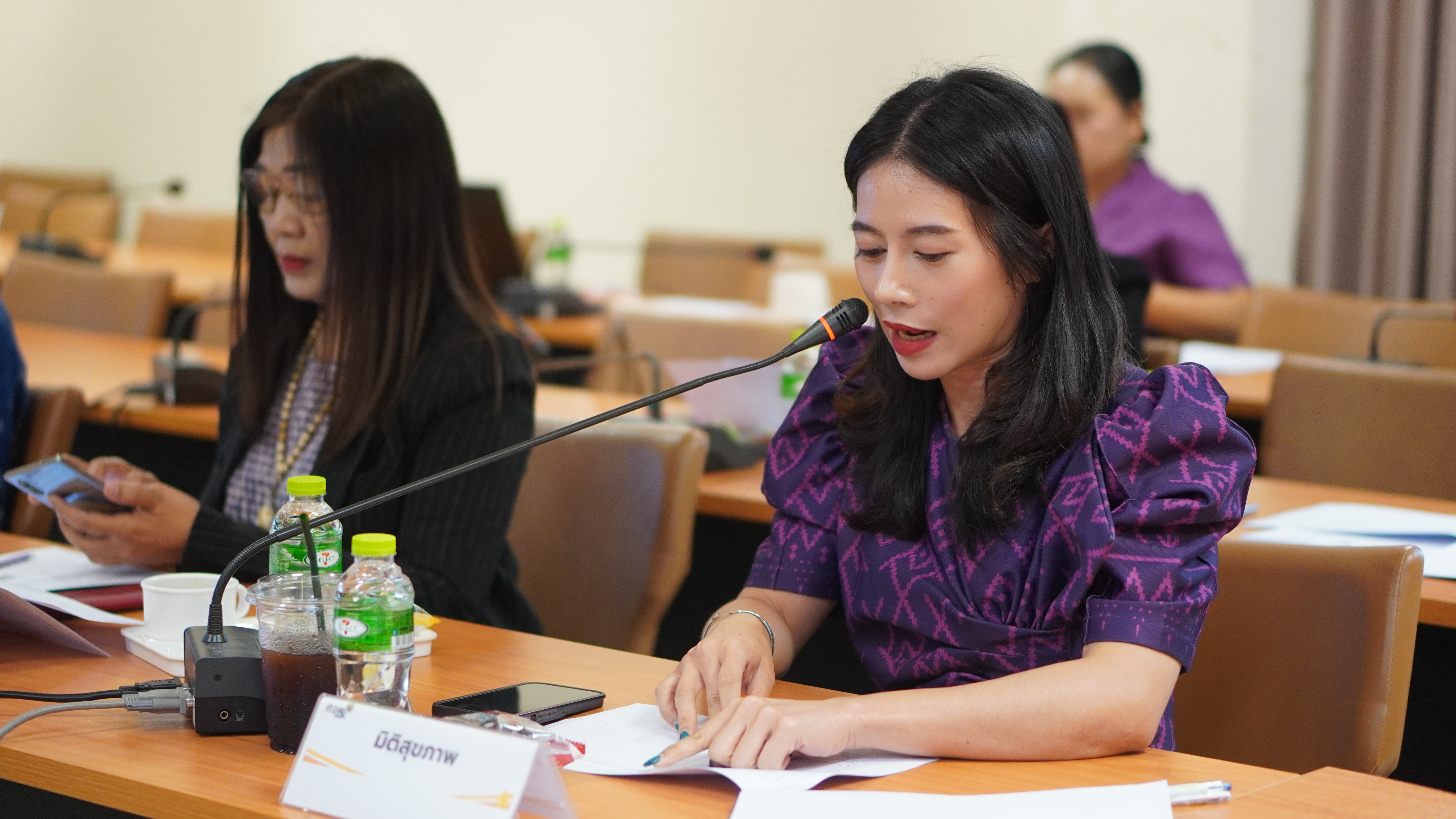 พช.ขอนแก่น : ประชุมคณะทำงานขับเคลื่อนการดำเนินงานขจัดความยากจนและพัฒนาคนทุกช่วงวัยอย่างยั่งยืนตามหลักปรัชญาของเศรษฐกิจพอเพียง ตามภารกิจ 5 มิติ ระดับจังหวัด