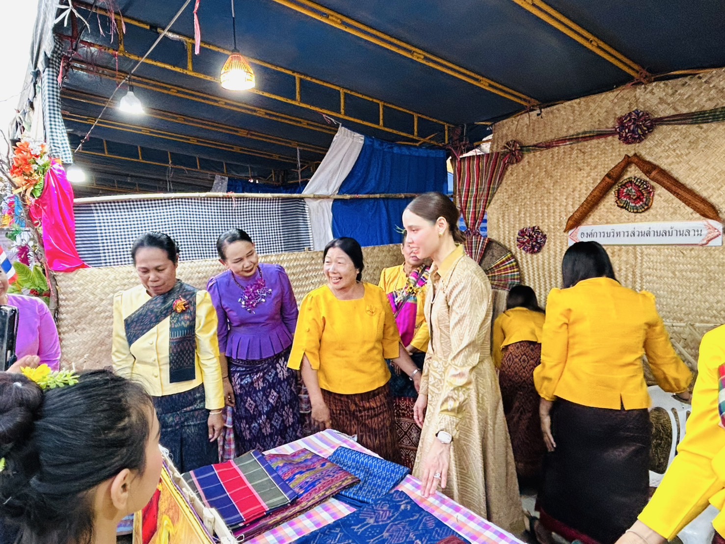 จังหวัดขอนแก่น : ต้อนรับรัฐมนตรีช่วยว่าการกระทรวงมหาดไทย (นางสาว ชาบีดา ไทยเศรษฐ์) ประธานในงาน “ประเพณีบุญกุ้มข้าวใหญ่และของดีอำเภอบ้านไผ่ ประจำปี 2568