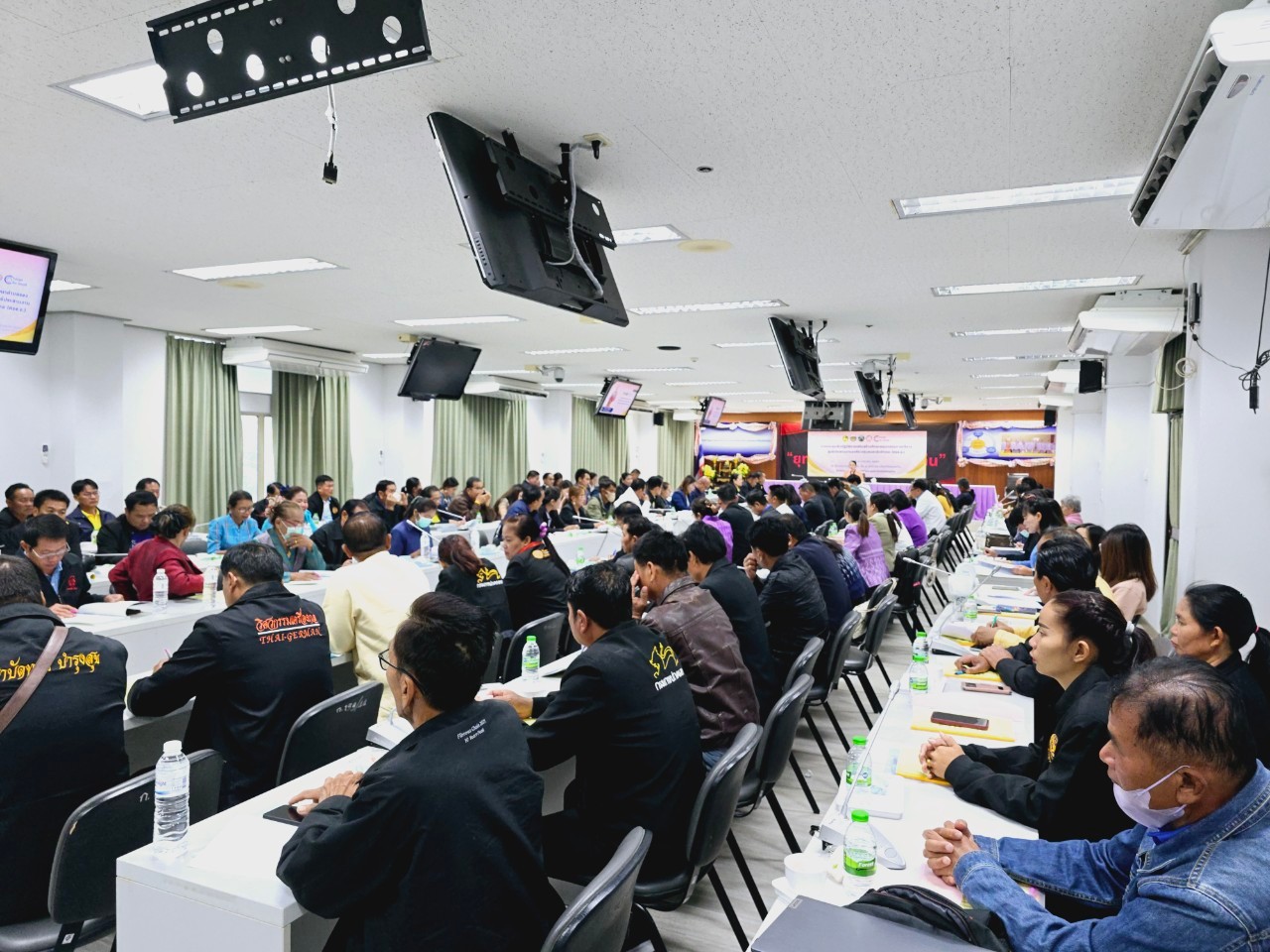 พช.ขอนแก่น : จัดประชุมเชิงปฏิบัติการเสริมสร้างทักษะคณะกรรมการบริหารศูนย์ประสานงานองค์การชุมชนระดับอำเภอ (ศอช.อ.)