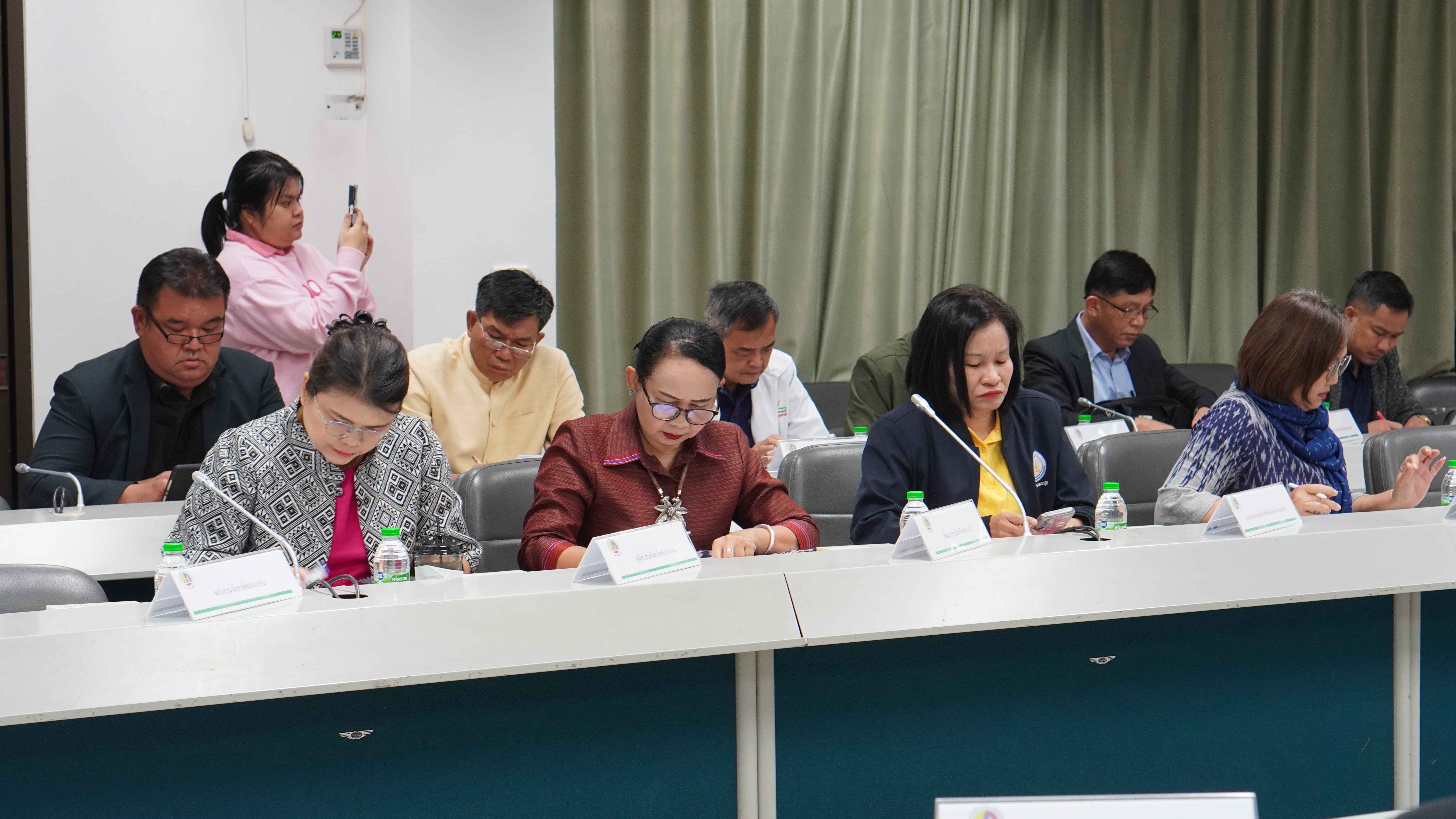พช.ขอนแก่น : ร่วมประชุมชี้แจงการขับเคลื่อนโครงการกำกับ ติดตาม และประเมินผล โดย กอ.รมน. ภายโต้งานบริหารบัญชีลงทะเบียนจัดการขับเคลื่อนแผนงานตำบล มั่นคง มั่งคั่ง ยั่งยืน ประจำปีงบประมาณ 2568