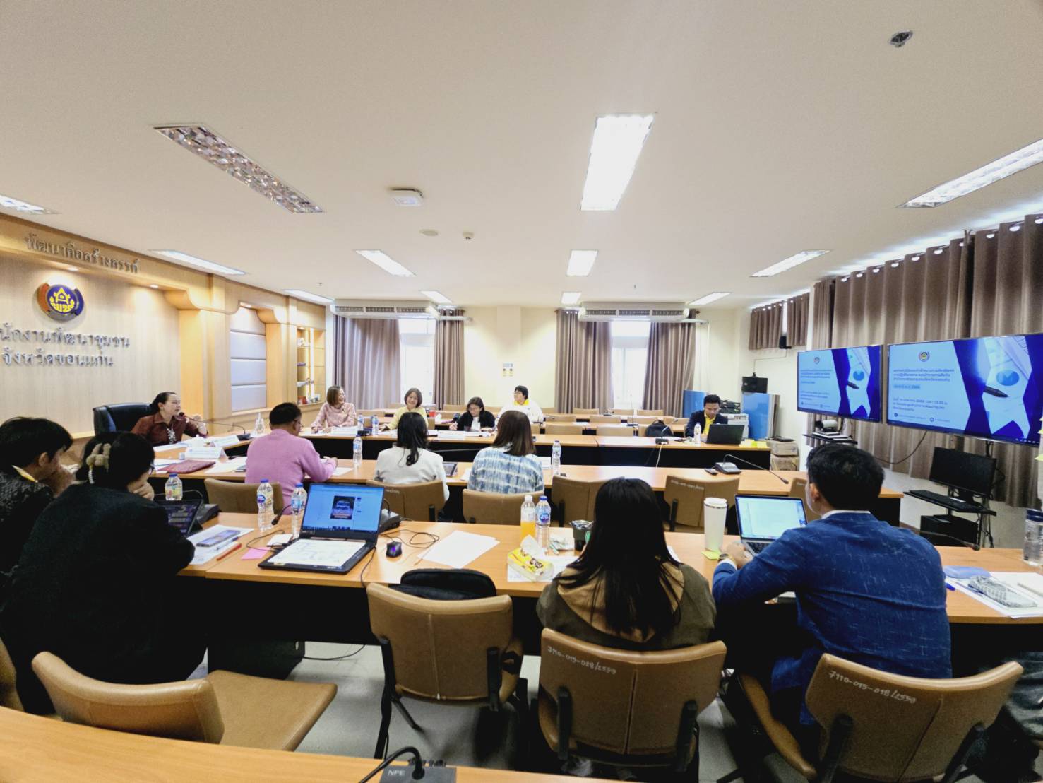 พช.ขอนแก่น : ประชุมยกร่างข้อตกลงการปฏิบัติราชการและการประเมินผลการปฏิบัติราชการของข้าราชการสังกัดสำนักงานพัฒนาชุมชนจังหวัดขอนแก่น
