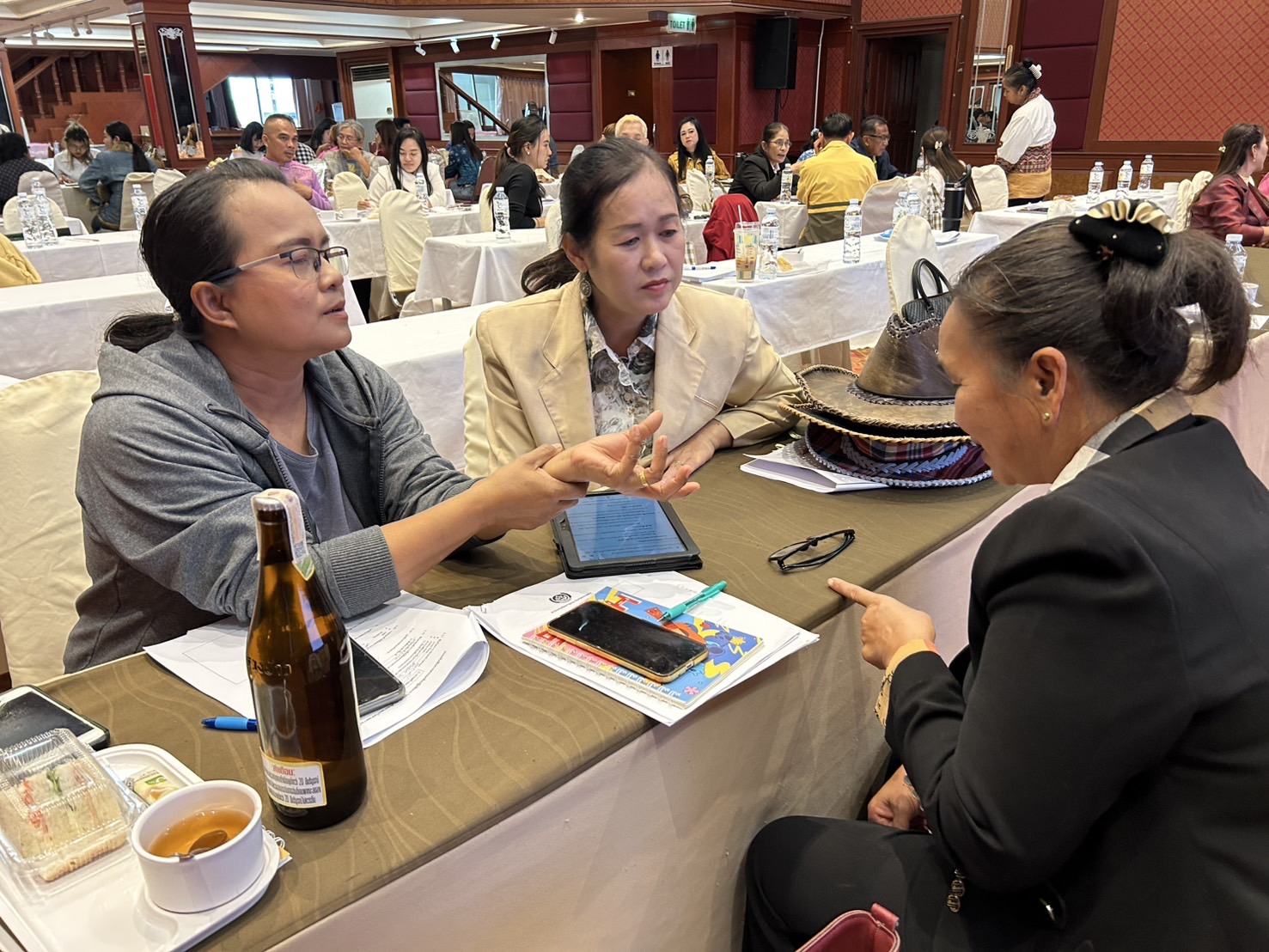 พช.ขอนแก่น : จัดโครงการส่งเสริมกระบวนการเครือข่ายองค์ความรู้ (Knowledge Based OTOP : KBO) ประจำปีงบบประมาณ พ.ศ. 2568 กิจกรรมย่อยที่ 1 : พัฒนาศักยภาพเครือข่ายองค์ความรู้ KBO จังหวัด (วันที่2)