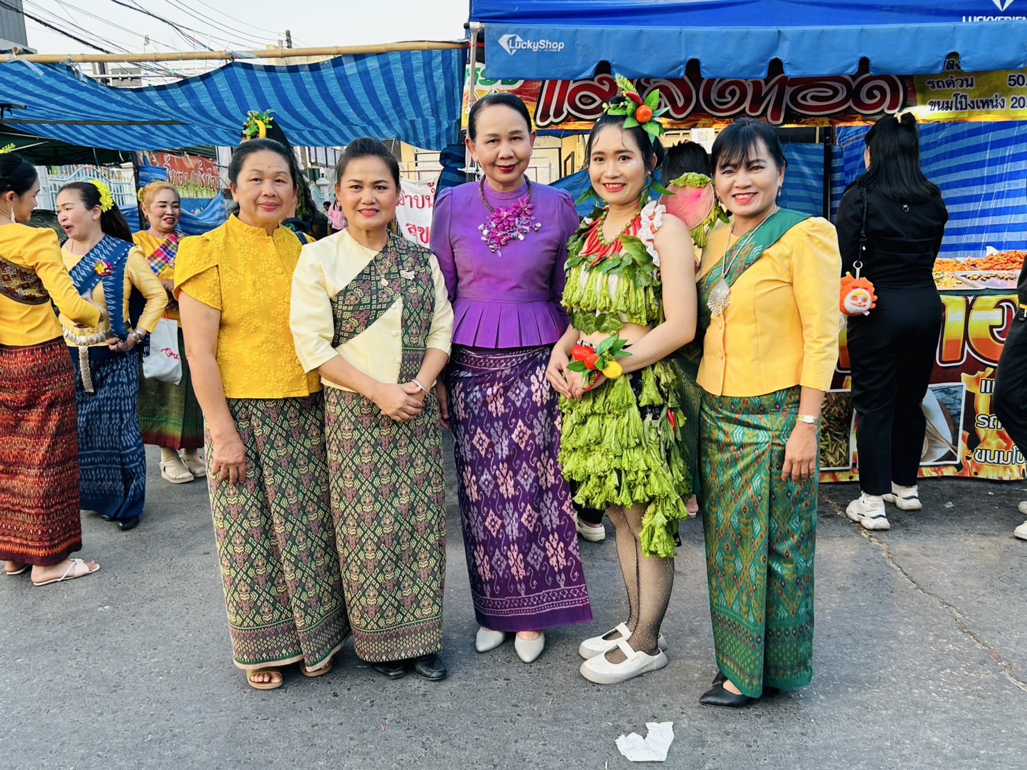 จังหวัดขอนแก่น : ต้อนรับรัฐมนตรีช่วยว่าการกระทรวงมหาดไทย (นางสาว ชาบีดา ไทยเศรษฐ์) ประธานในงาน “ประเพณีบุญกุ้มข้าวใหญ่และของดีอำเภอบ้านไผ่ ประจำปี 2568