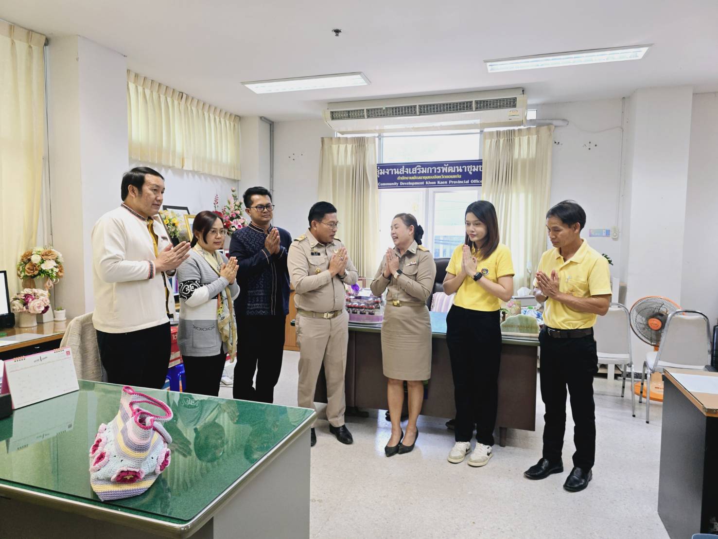พช.ขอนแก่น : เข้าอวยพรและขอรับโอวาทจากรองผู้ว่าราชการจังหวัดขอนแก่น และพัฒนาการจังหวัดขอนแก่น เนื่องในโอกาสส่งท้ายปีเก่า ต้อนรับปีใหม่ พุทธศักราช 2568
