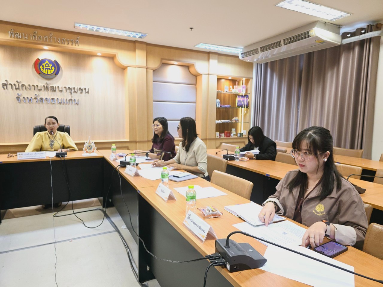 พช.ขอนแก่น : ประชุมคณะทำงานขับเคลื่อนการดำเนินงานขจัดความยากจนและพัฒนาคนทุกช่วงวัยอย่างยั่งยืนตามหลักปรัชญาของเศรษฐกิจพอเพียง ตามภารกิจ 5 มิติ ระดับจังหวัด