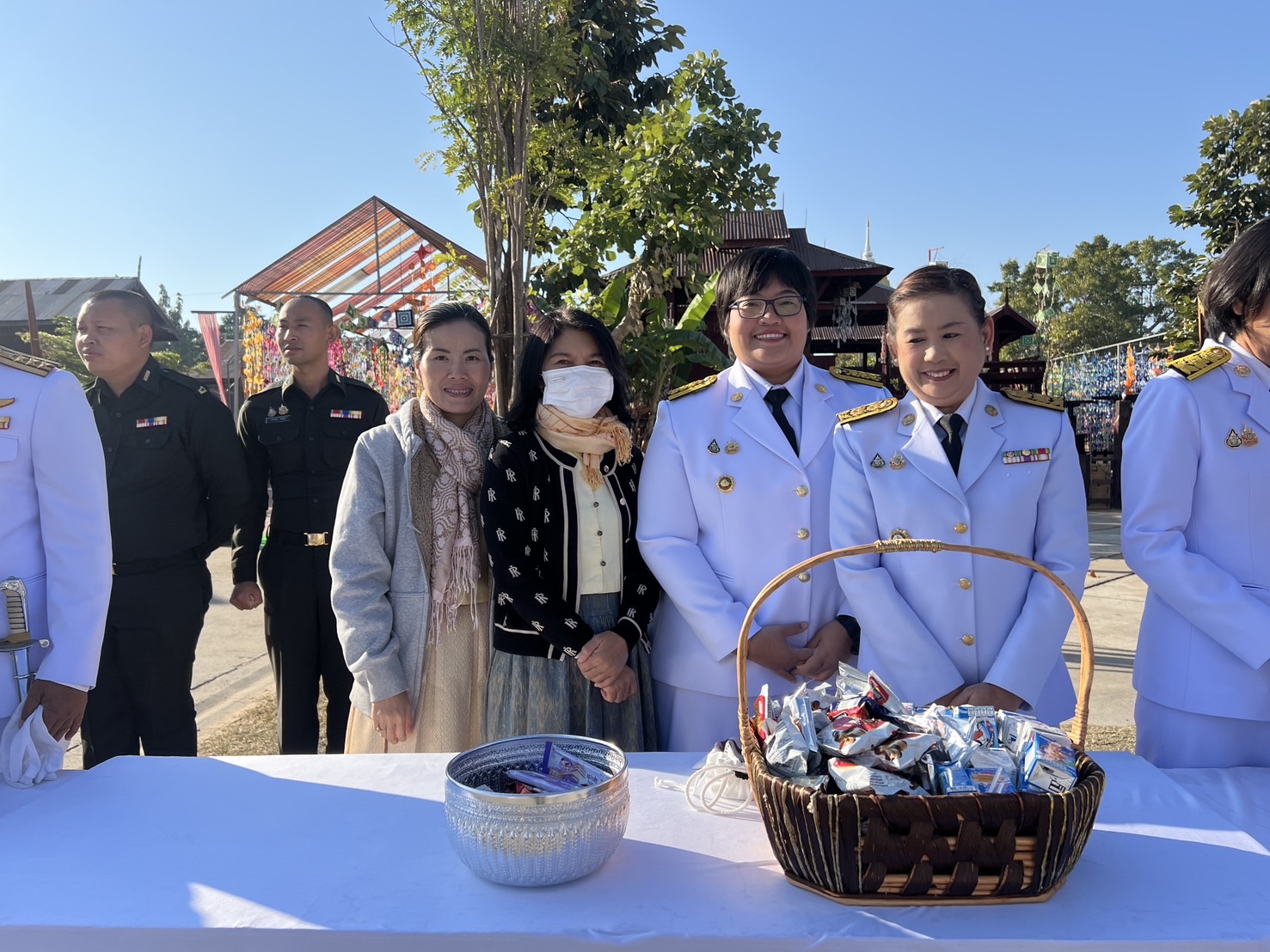 จังหวัดขอนแก่น : ประกอบพิธีเจริญพระพุทธมนต์และพิธีทางศาสนามหามงคลถวายพระราชกุศล พระบาทสมเด็จพระเจ้าอยู่หัว เนื่องในโอกาสพระราชพิธีสมมงคล พระชนมายุเท่าพระบาทสมเด็จพระพุทธยอดฟ้าจุฬาโลกมหาราช