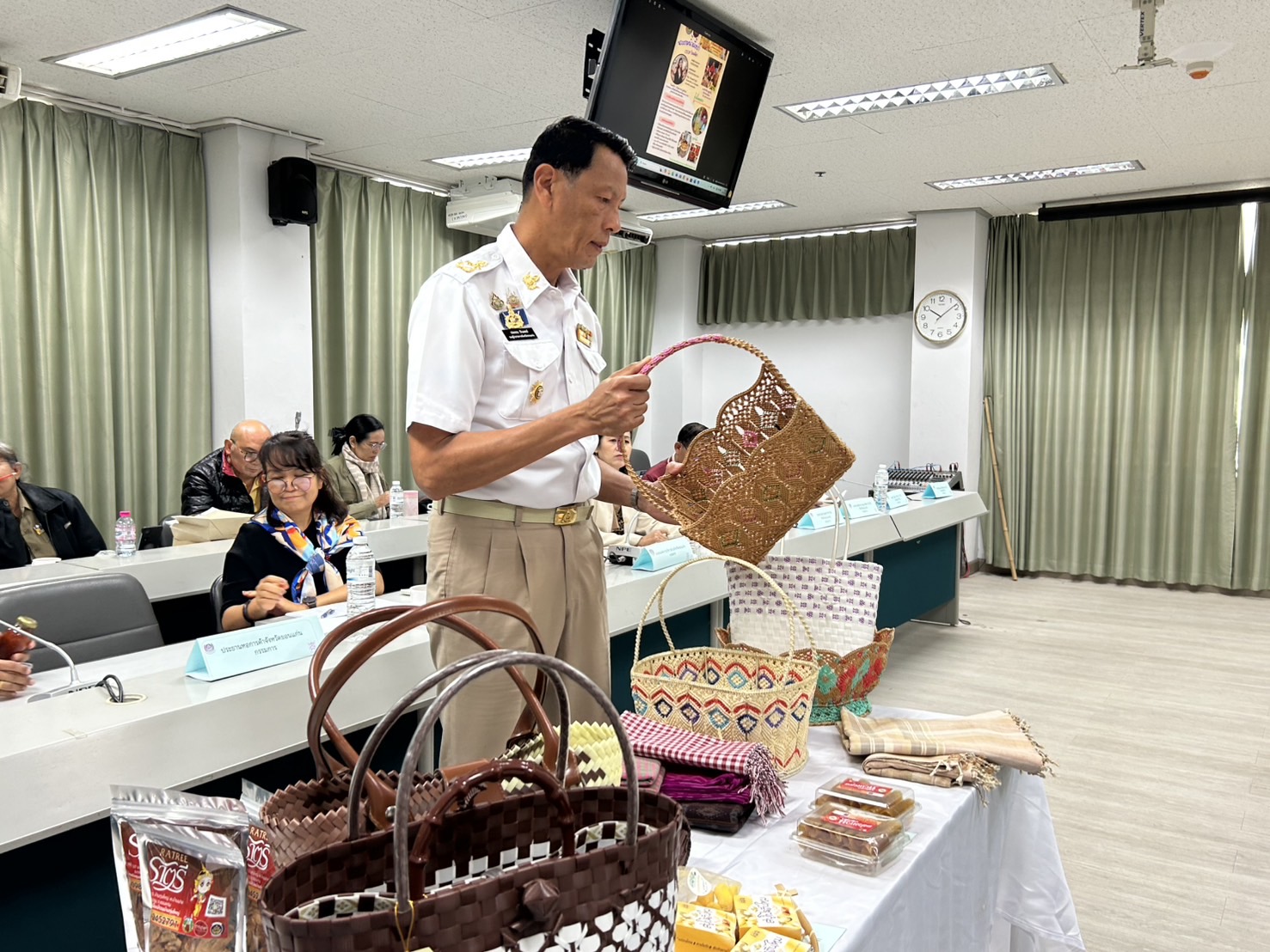 พช.ขอนแก่น : จัดโครงการส่งเสริมกระบวนการเครือข่ายองค์ความรู้ (Knowledge Based OTOP : KBO) ประจำปีงบประมาณ พ.ศ.2568