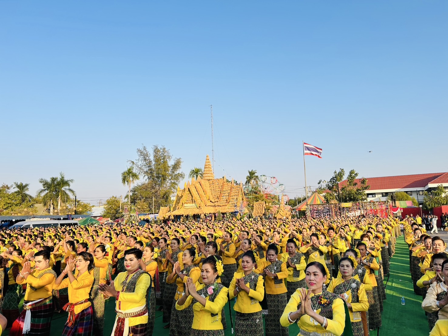 จังหวัดขอนแก่น : ต้อนรับรัฐมนตรีช่วยว่าการกระทรวงมหาดไทย (นางสาว ชาบีดา ไทยเศรษฐ์) ประธานในงาน “ประเพณีบุญกุ้มข้าวใหญ่และของดีอำเภอบ้านไผ่ ประจำปี 2568
