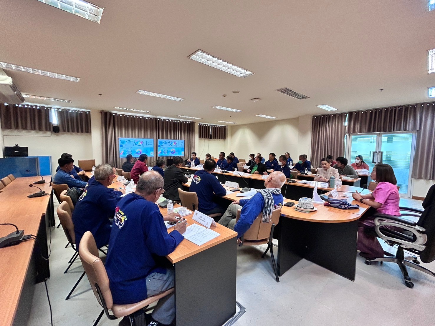 พช.ขอนแก่น : จัดประชุมเชิงปฏิบัติการสนับสนุนการขับเคลื่อนเครือข่ายศูนย์เรียนรู้การพัฒนาคุณภาพชีวิตตามหลักทฤษฎีใหม่ ประยุกต์สู่ “โคก หนอง นา” ระดับจังหวัด