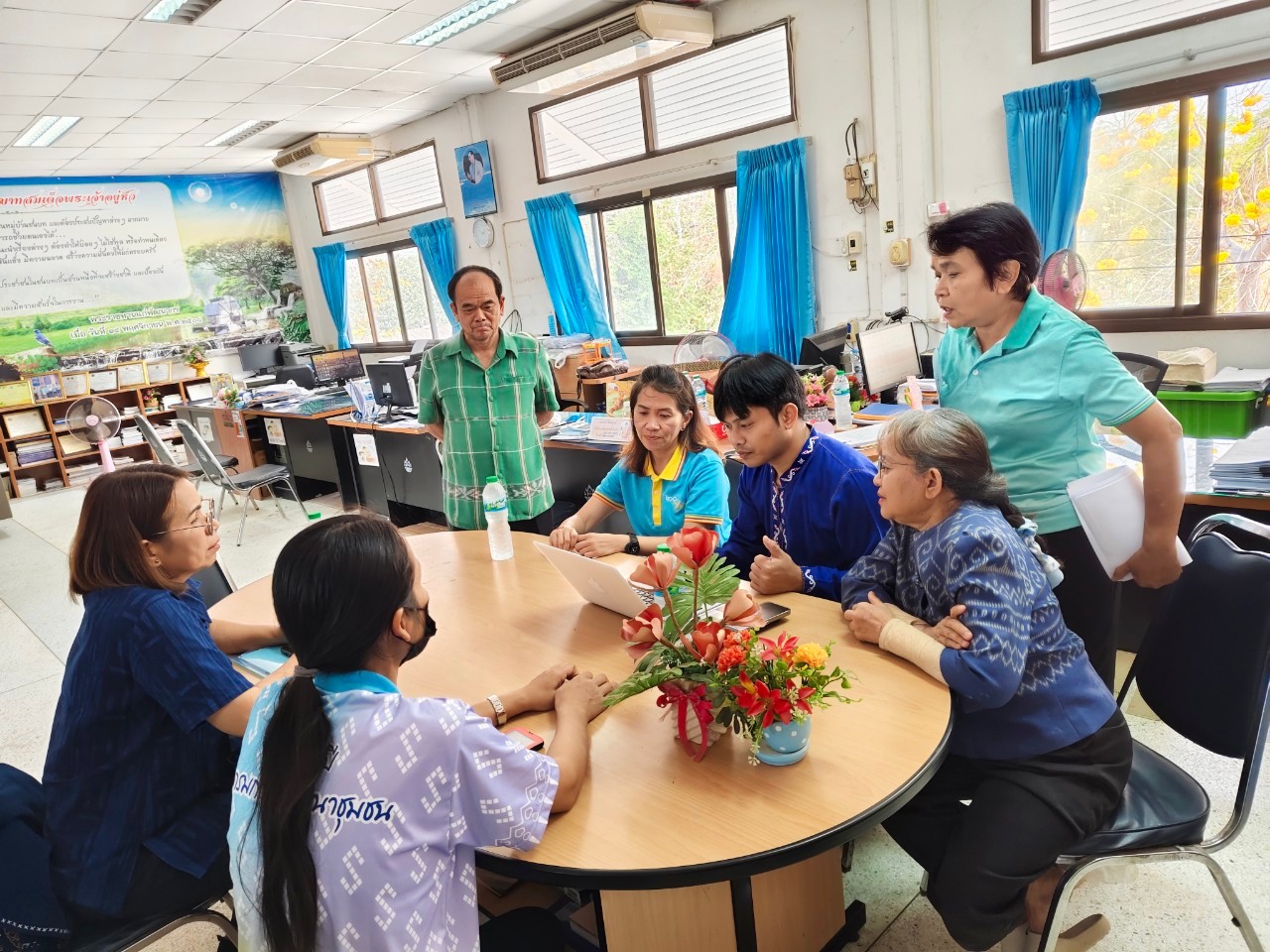 พช.ขอนแก่น : ลงพื้นที่ ติดตาม และสนับสนุนการบริหารการจัดเก็บข้อมูลความจำเป็นพื้นฐาน (จปฐ.) ในระดับพื้นที่