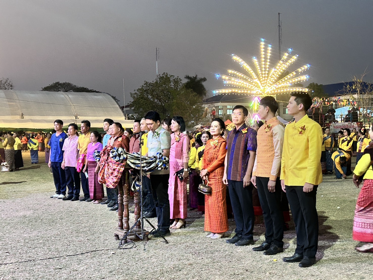 พช.ขอนแก่น : ร่วมพิธีเปิดงานประเพณี “บุญคูณลาน ข้าวโพดหวาน สานไมตรี ข้าวจี่แซ่บ และ งานกาชาดอำเภอบ้านฝาง” จังหวัดขอนแก่น ประจำปี 2568