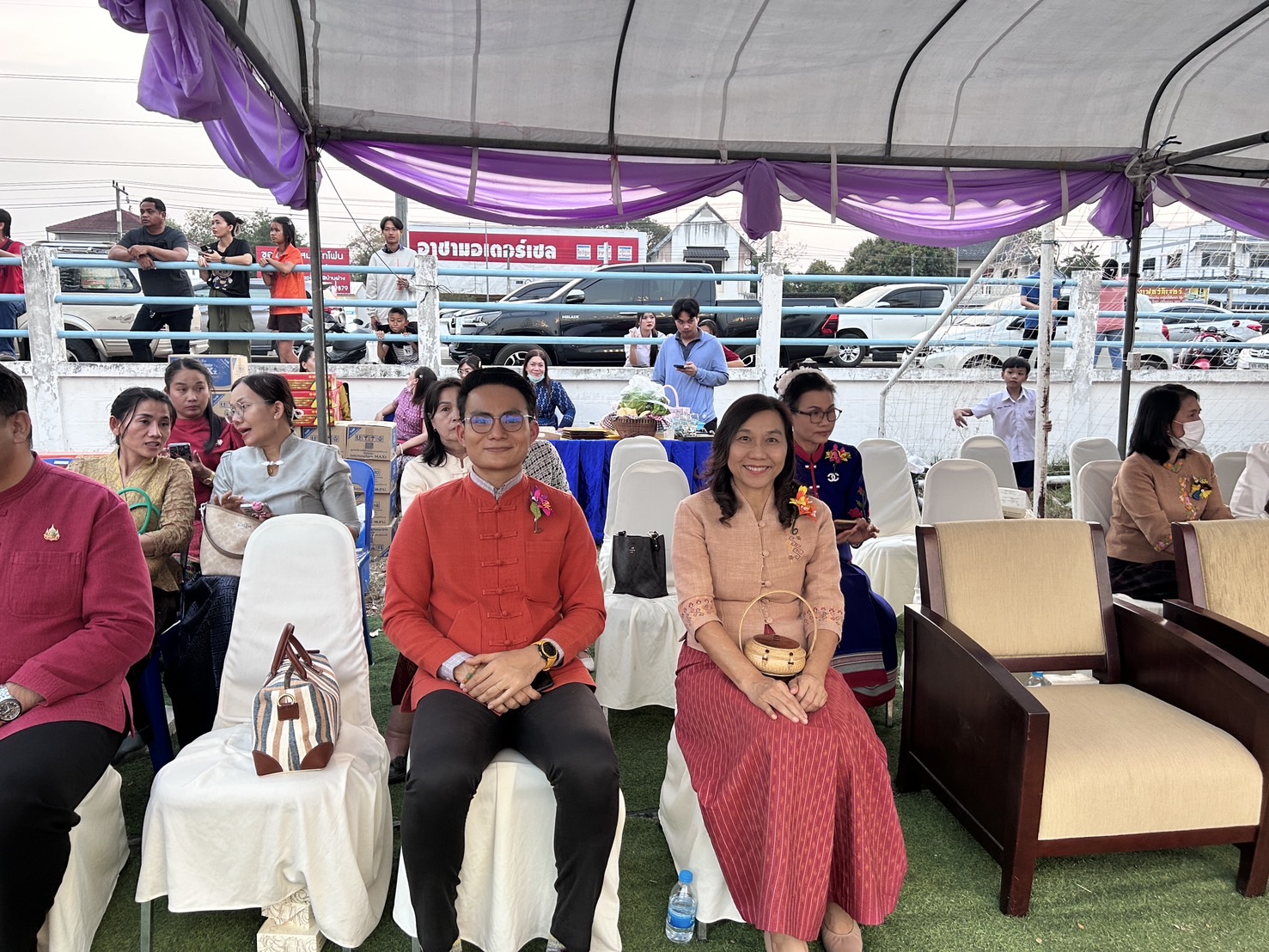 พช.ขอนแก่น : ร่วมพิธีเปิดงานประเพณี “บุญคูณลาน ข้าวโพดหวาน สานไมตรี ข้าวจี่แซ่บ และ งานกาชาดอำเภอบ้านฝาง” จังหวัดขอนแก่น ประจำปี 2568