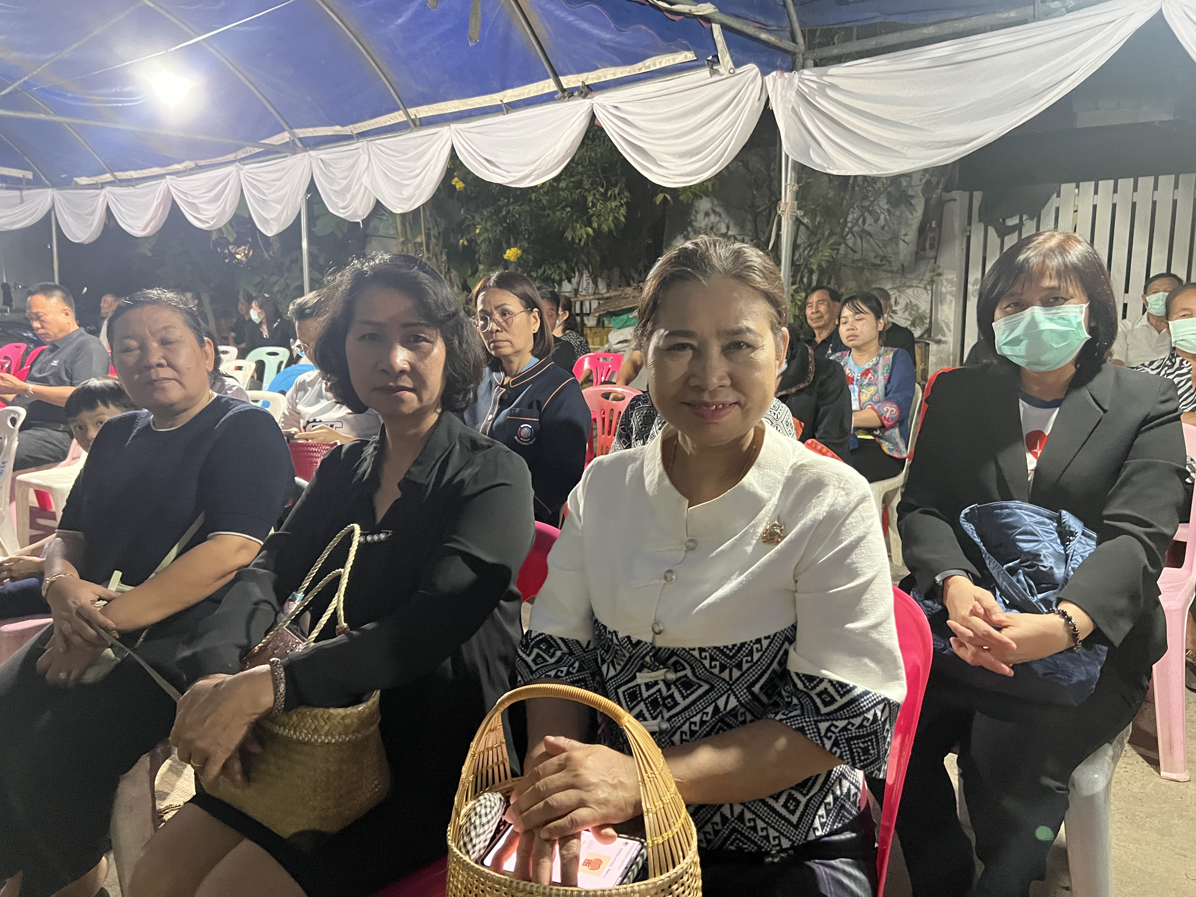 พช.ขอนแก่น : สำนักงานพัฒนาชุมชนจังหวัดขอนแก่น ร่วมเป็นเจ้าภาพฟังสวดพระอภิธรรม คุณพ่อสมบท มีด้วง บิดาของนางจิรภา เชื้อดวงผุยพัฒนาการจังหวัดขอนแก่น สพจ.ขอนแก่น