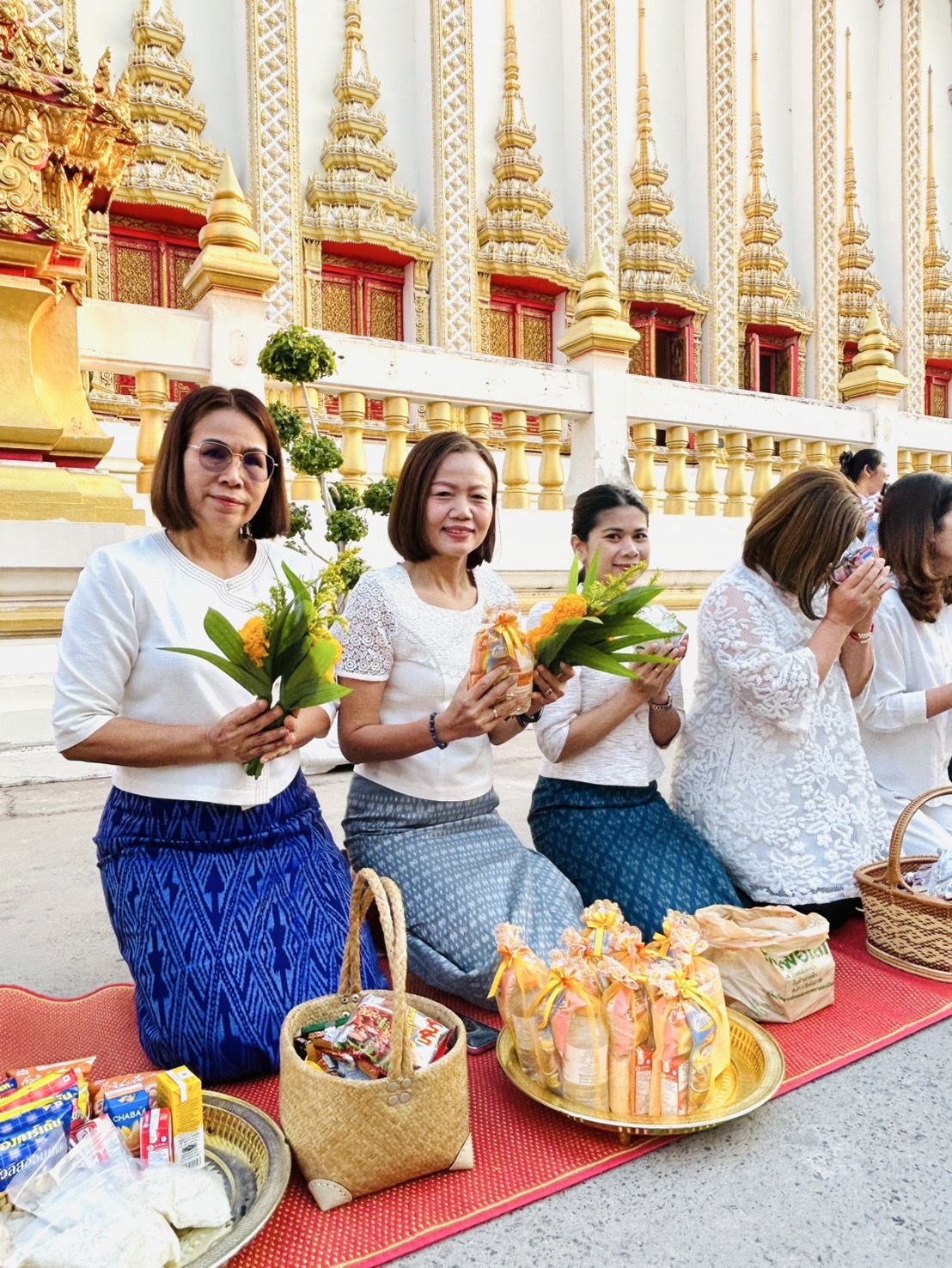 พช.ขอนแก่น : พุทธศาสนิกชนชาวขอนแก่น ร่วมทำบุญตักบาตรเนื่องในวันมาฆบูชา