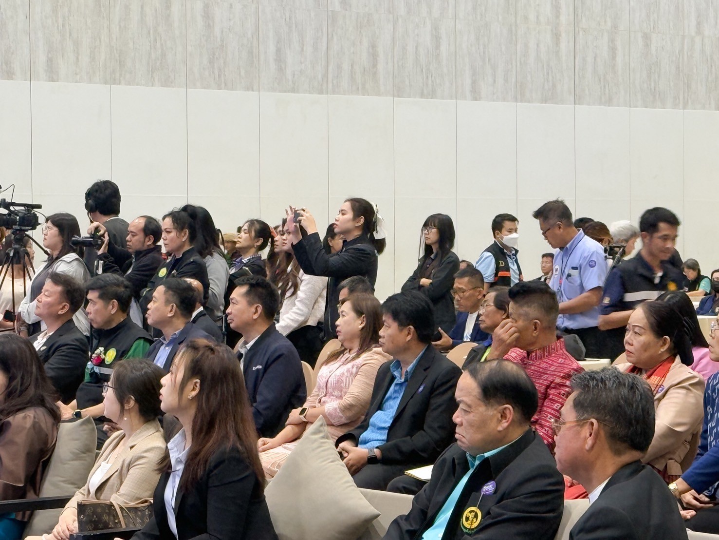 พช.ขอนแก่น : ร่วมงานพิธีเปิดงานแสดงสินค้าเทคโนโลยี นวัตกรรมดิจิทัล เพื่อธุรกิจ ครั้งที่ 2 “SMART BUSINESS EXPO 2025”