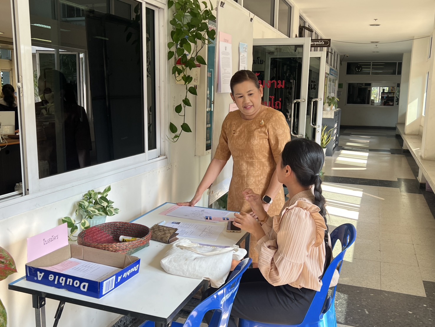 พช.ขอนแก่น : ดำเนินการรับสมัครบุคคลเพื่อสรรหาและเลือกสรรเป็นพนักงานกองทุนพัฒนาบทบาทสตรี สังกัดสำนักงานเลขานุการคณะอนุกรรมการบริหารกองทุนพัฒนาบทบาทสตรีระดับจังหวัด จังหวัดขอนแก่น