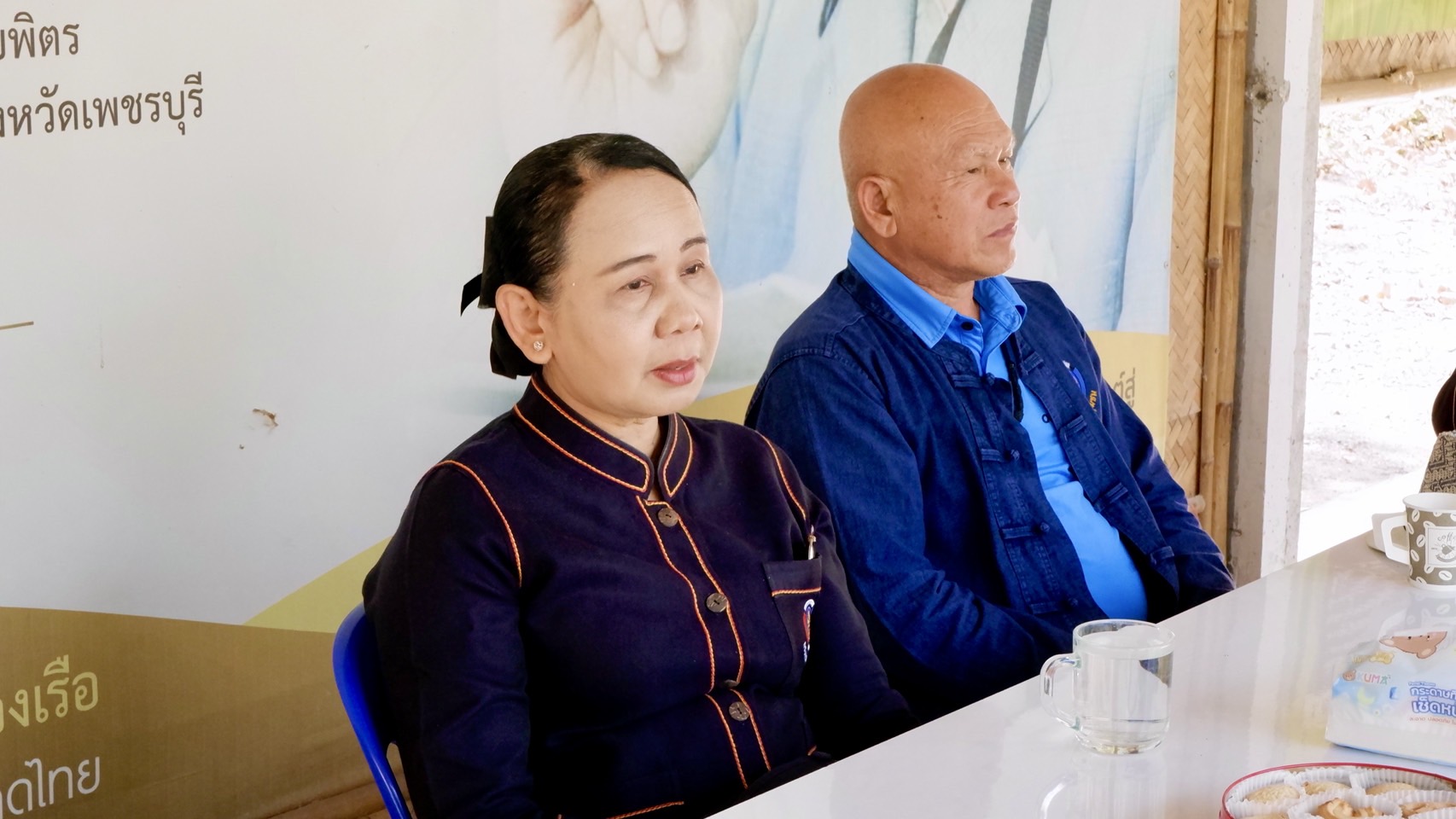 พช.ขอนแก่น : นำทีมลงพื้นที่สนับสนุนการขับเคลื่อนการดำเนินงานพัฒนาชุมชนและศูนย์เรียนรู้ฯ โคก หนอง นา อำเภอหนองเรือ