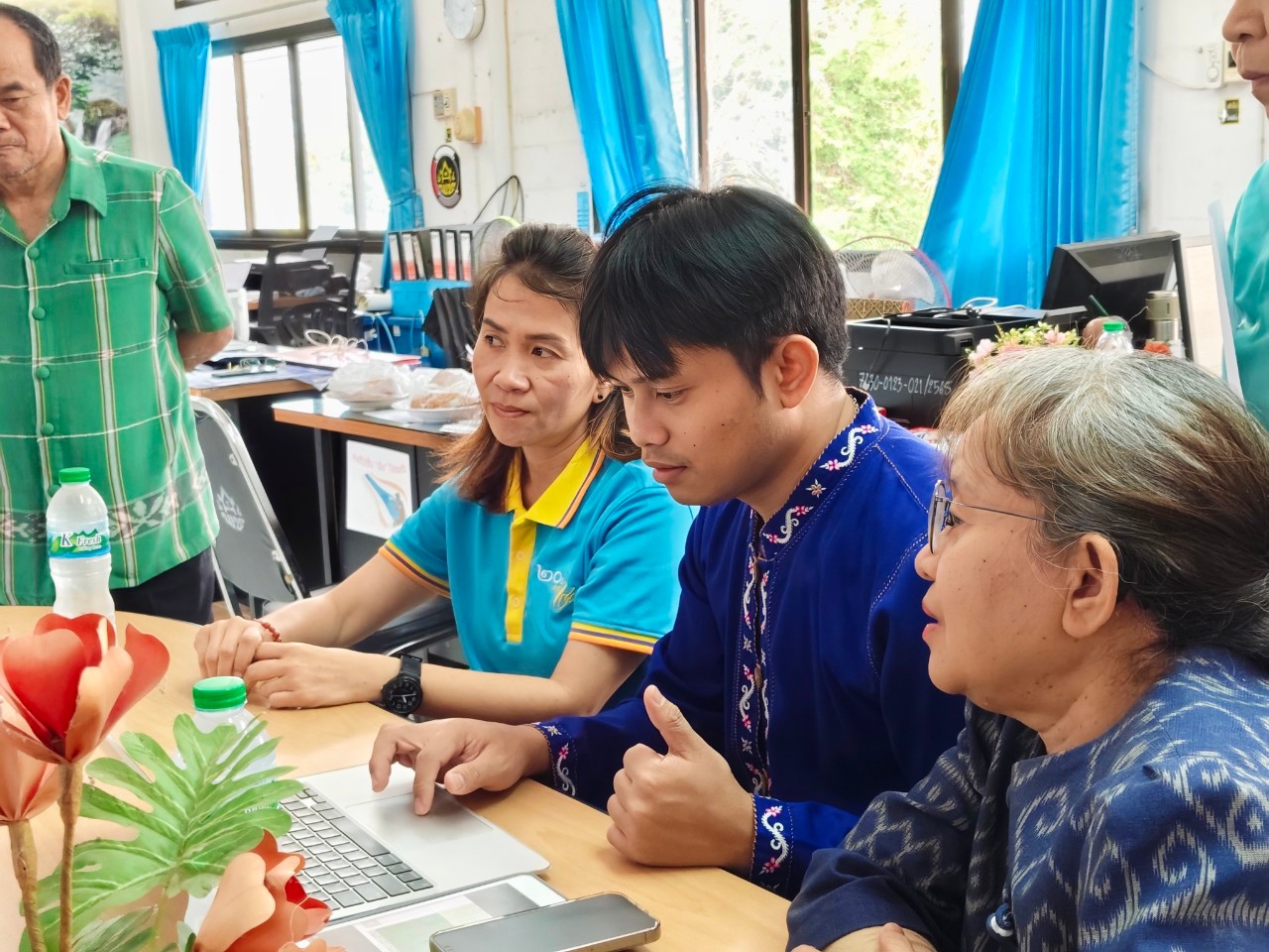 พช.ขอนแก่น : ลงพื้นที่ ติดตาม และสนับสนุนการบริหารการจัดเก็บข้อมูลความจำเป็นพื้นฐาน (จปฐ.) ในระดับพื้นที่