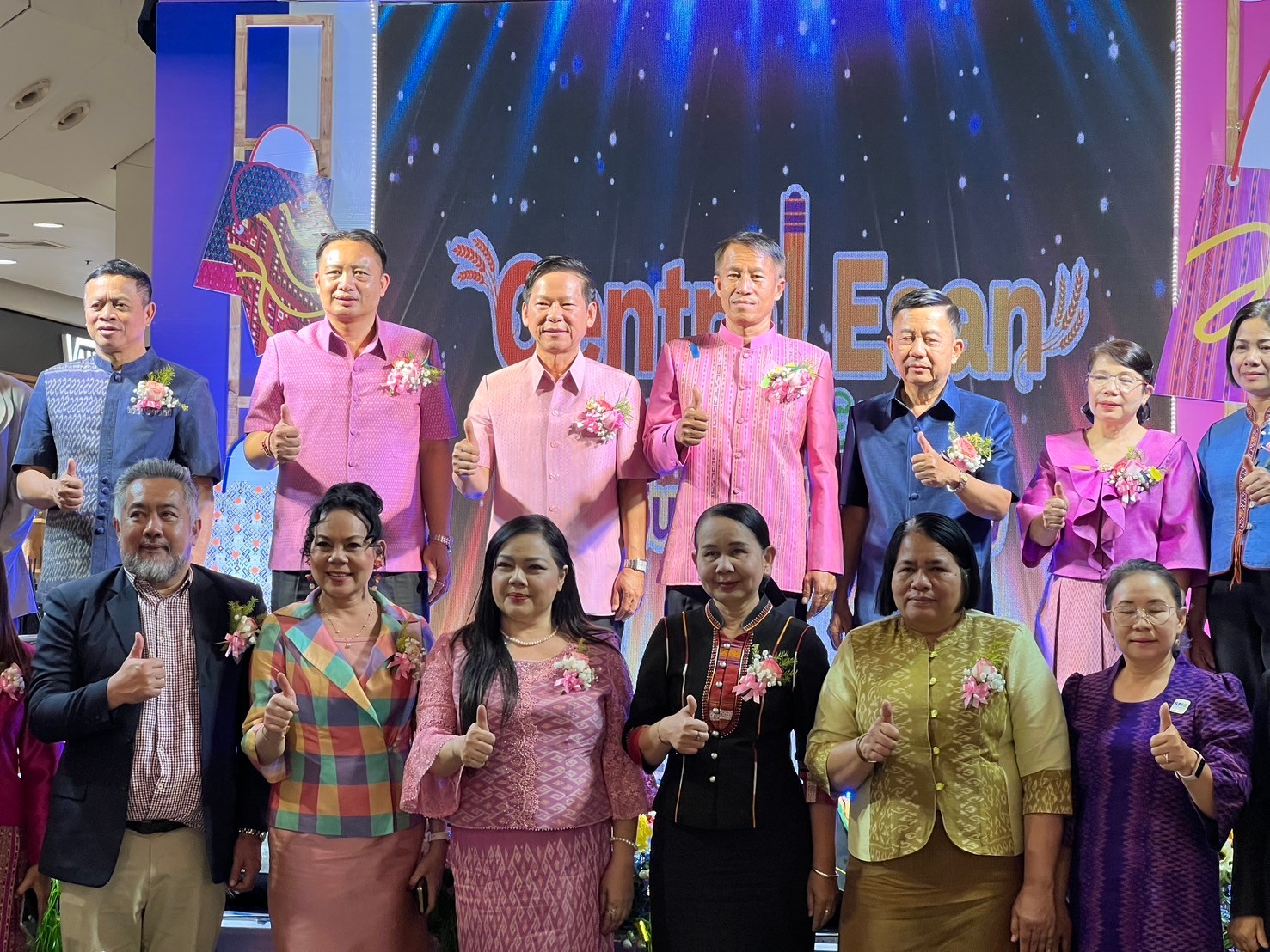 พช.ขอนแก่น : ร่วมพิธีเปิดงาน “เกษตรอินทรีย์ วิถีอีสานกลาง : Central Esan Organic Natural & BCG Fair 2025”