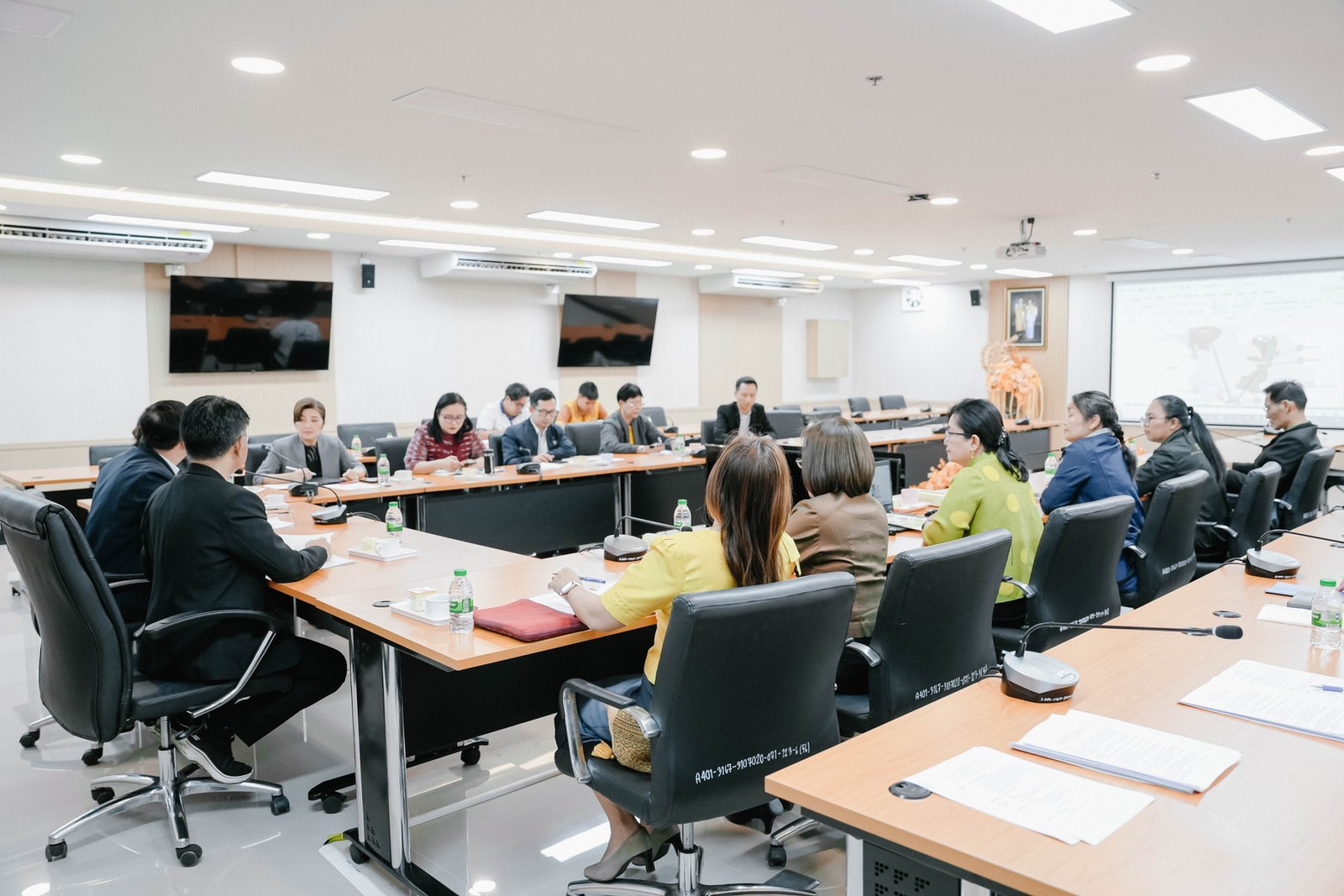 พช.ขอนแก่น : ร่วมประชุมหารือการจัดกิจกรรมเสริมสร้างสมรรถนะผู้ประกอบการในระเบียงเศรษฐกิจพิเศษ ภาคตะวันออกเฉียงเหนือ
