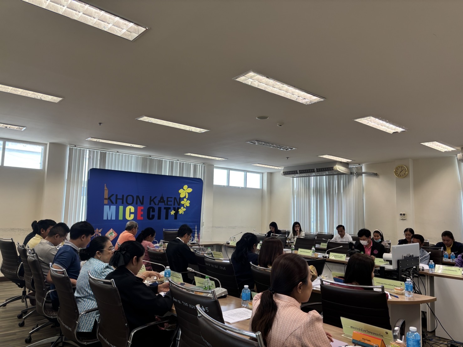 พช.ขอนแก่น : ร่วมประชุมชี้แจงแนวทางการประเมินผลการปฏิบัติราชการของจัด ประจำปีงบประมาณ พ.ศ. 2568 (เพิ่มเติม) ผ่านสื่ออิเล็กทรอนิกส์
