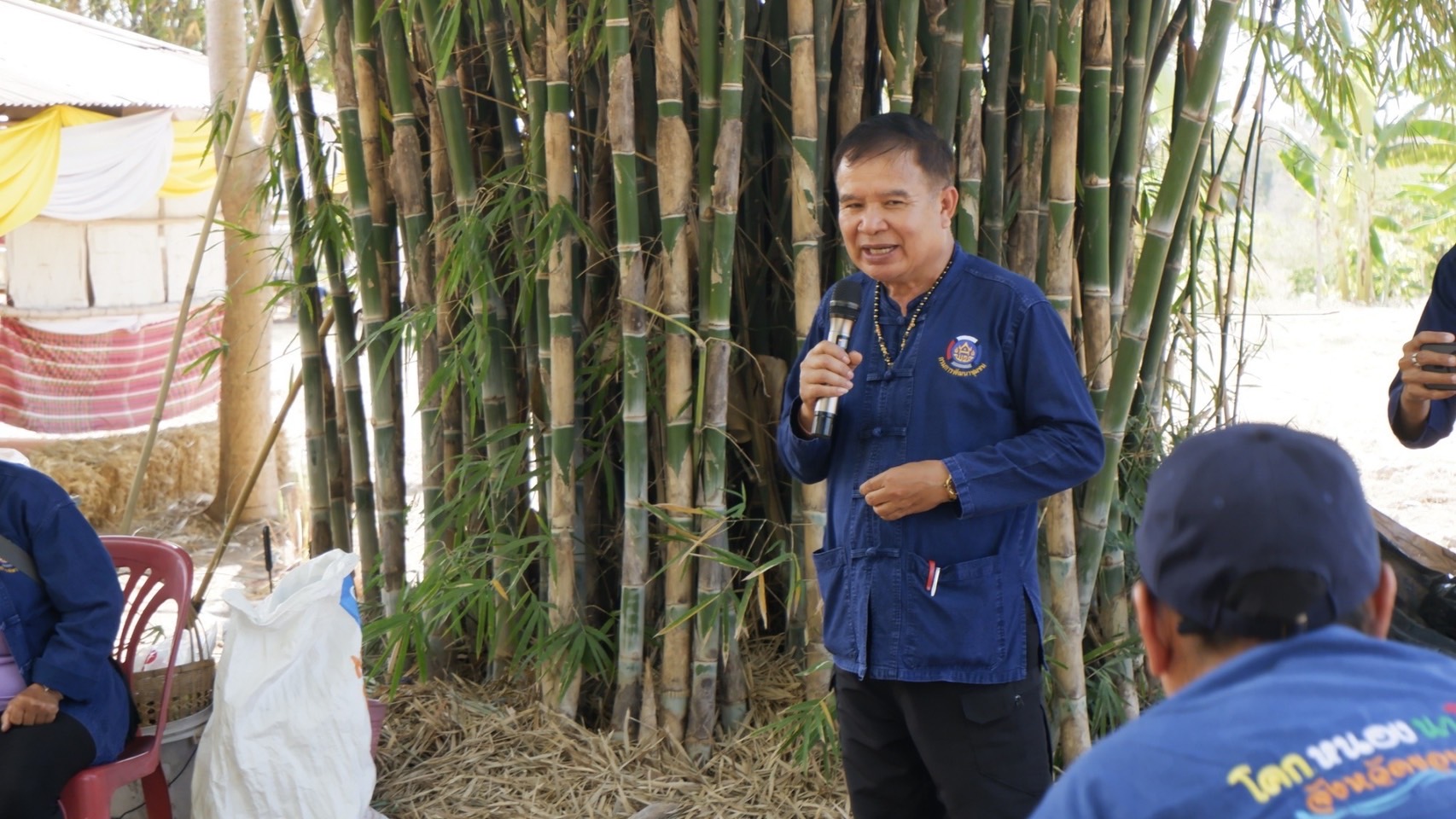 พช.ขอนแก่น : ลงพื้นที่ประชุมเจ้าหน้าที่พัฒนาชุมชนเพื่อติดตามและสนับสนุนการขับเคลื่อนการดำเนินงานตามประเด็นเน้นย้ำของอธิบดีกรมการพัฒนาชุมชน ประจำปี 2568 กลุ่มอำเภอที่ 3