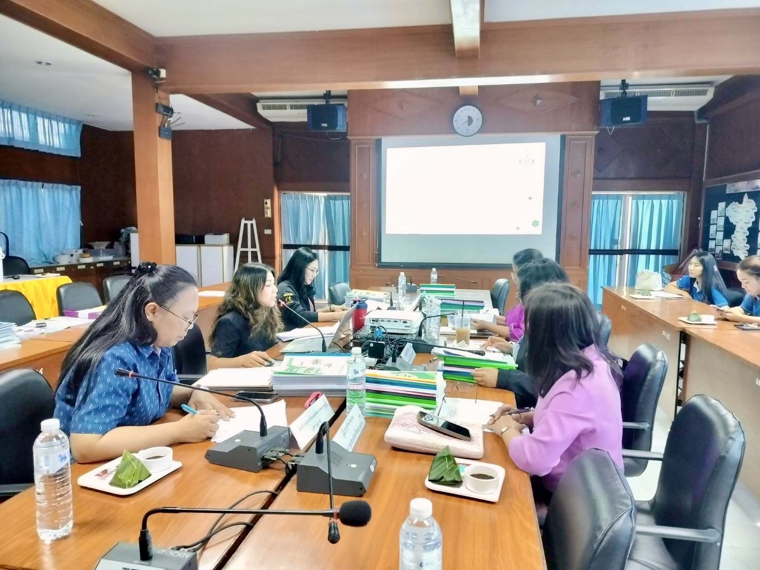 พช.ขอนแก่น : ร่วมประชุมเตรียมการประกวดวิสาหกิจชุมชนดีเด่น ระดับจังหวัด ปี 2568