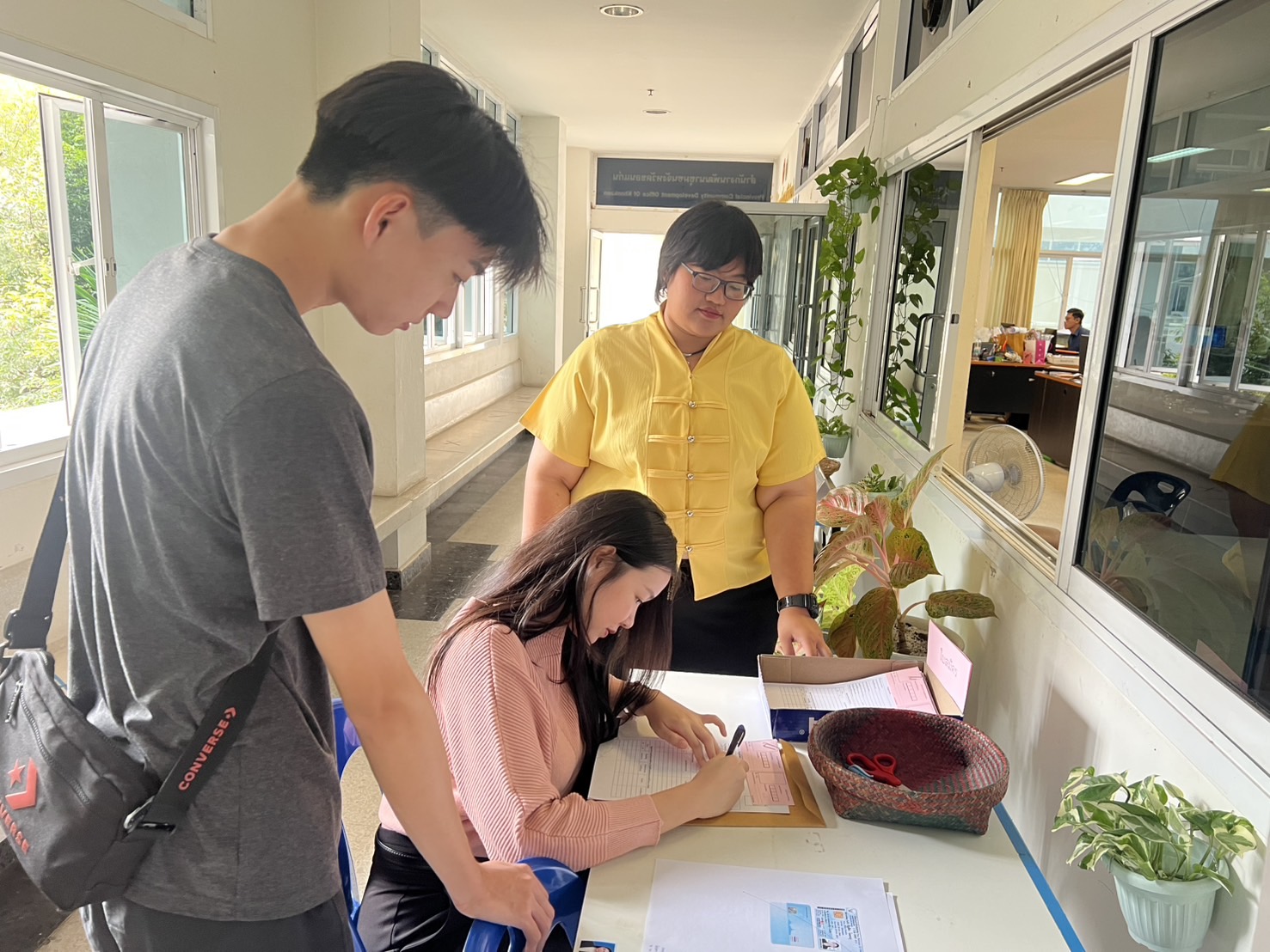 พช.ขอนแก่น : ดำเนินการรับสมัครบุคคลเพื่อสรรหาและเลือกสรรเป็นพนักงานกองทุนพัฒนาบทบาทสตรี สังกัดสำนักงานเลขานุการคณะอนุกรรมการบริหารกองทุนพัฒนาบทบาทสตรีระดับจังหวัด จังหวัดขอนแก่น
