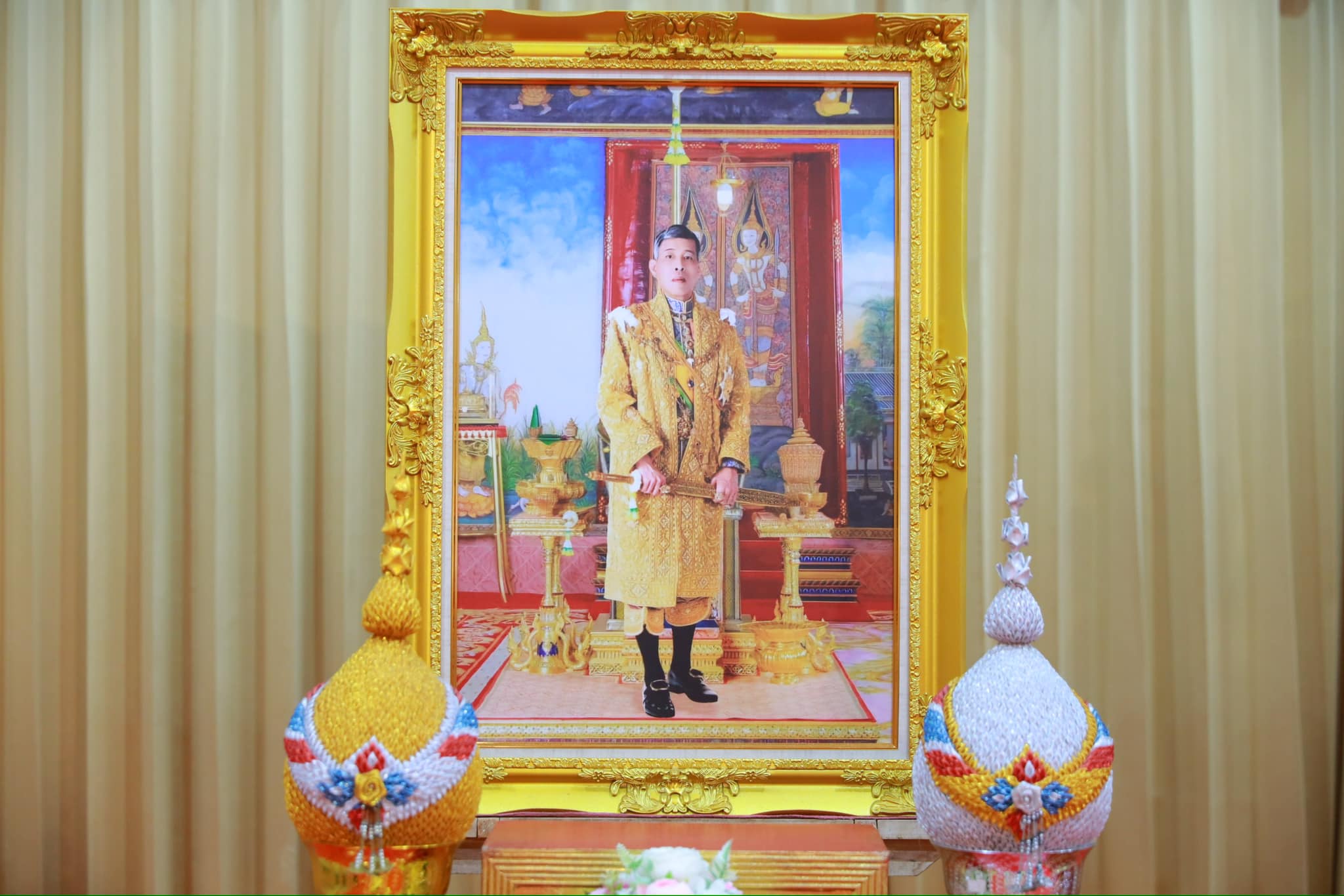 จังหวัดขอนแก่น : รองผู้ว่าฯ ขอนแก่น นำพุทธศาสนิกชนร่วมพิธีเจริญพระพุทธมนต์ถวายพระพรชัยมงคลแด่พระบาทสมเด็จพระเจ้าอยู่หัว และพระบรมวงศานุวงศ์