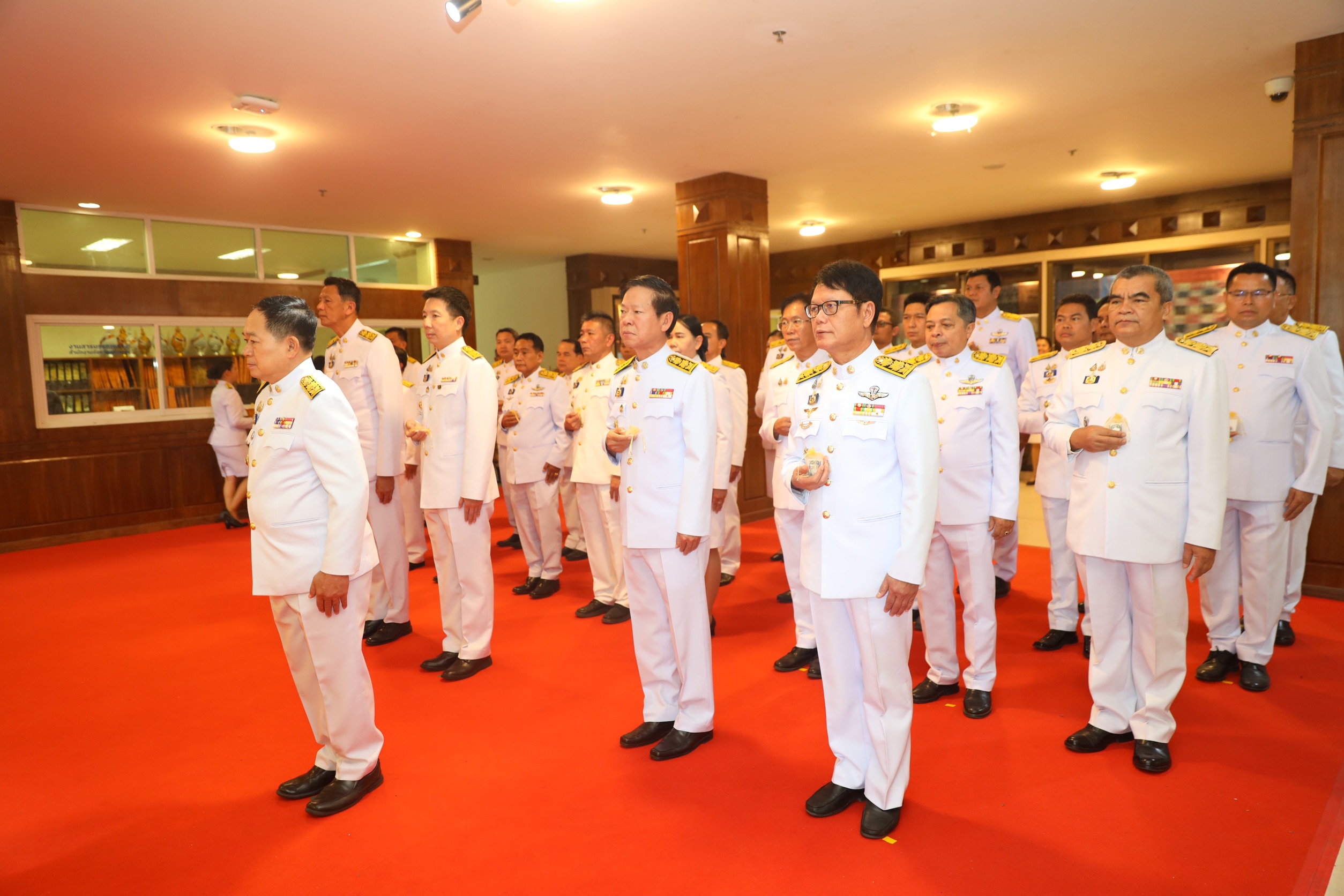 จังหวัดขอนแก่น : จัดพิธีมอบเหรียญที่ระลึกพระราชทานแก่ผู้บริหารกระทรวงมหาดไทยและข้าราชการ