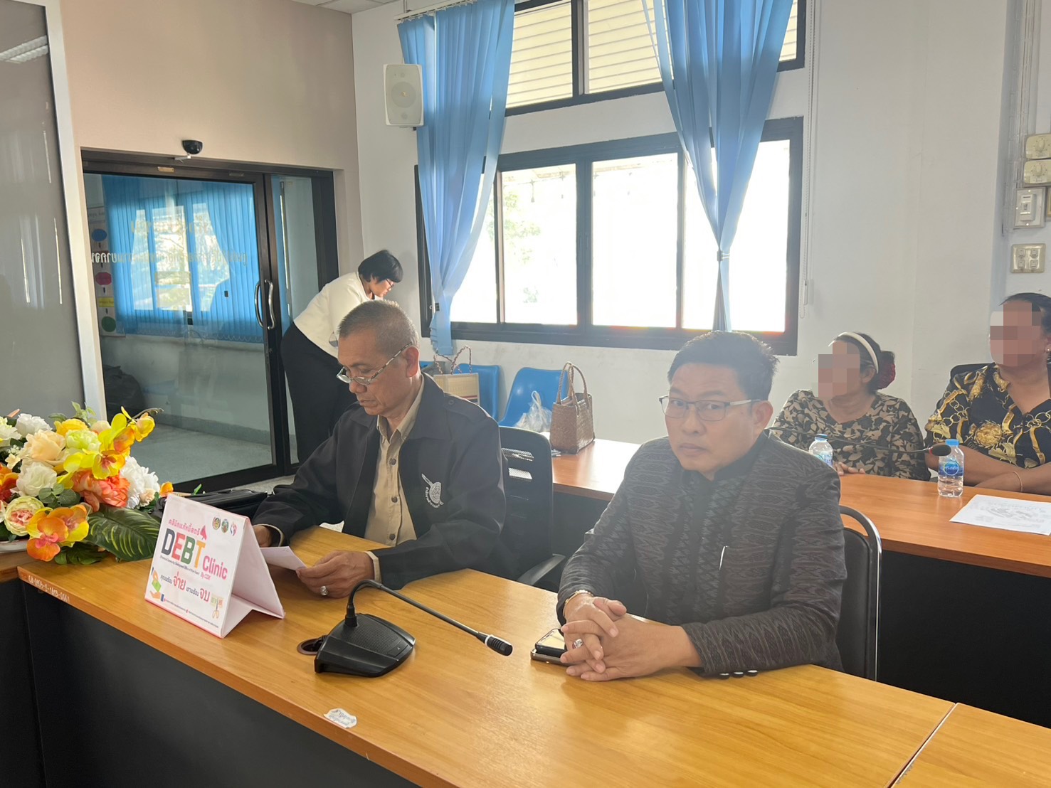 พช.ขอนแก่น : ลงพื้นที่ติดตามและสนับสนุนการดำเนินงาน การบริหารจัดการหนี้ค้างเกินกำหนดชำระ กองทุนพัฒนาบทบาทสตรี (คลินิกแก้หนี้สตรี คุณพร้อมจ่าย เราพร้อมจบ DEBT Clinic By CDK)