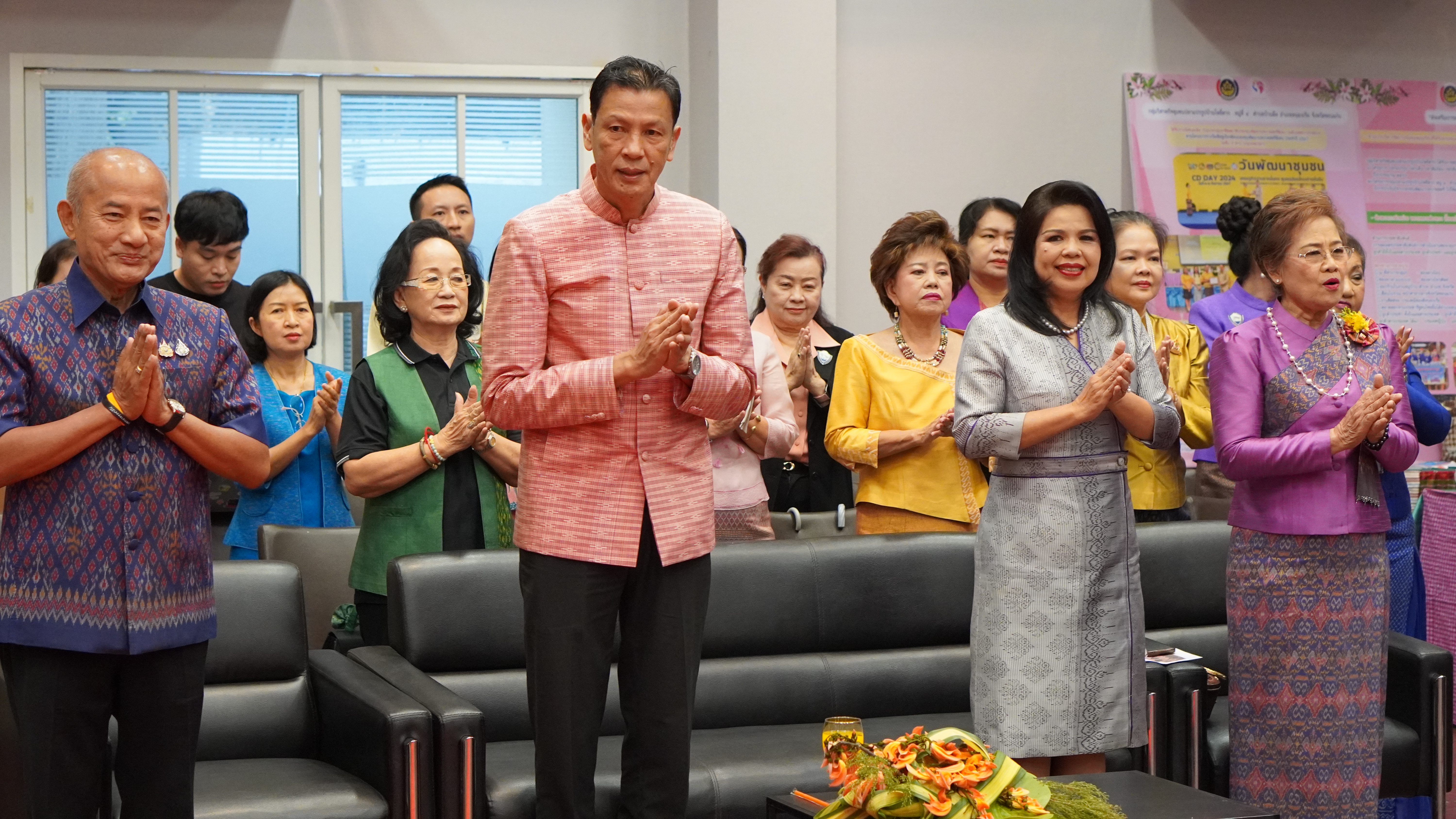 จังหวัดขอนแก่น : จัดงานวันสตรีสากล ประจำปี 2568 ภายใต้ชื่อ “โครงการ รวมพลังสตรีขอนแก่น ขับเคลื่อน Soft Power สู่การพัฒนาที่ยั่งยืน” เชิดชูเกียรติสตรีดีเด่นด้านการพัฒนาชุมชน และส่งเสริมบทบาทสตรีในการพัฒนาสังคมอย่างยั่งยืน