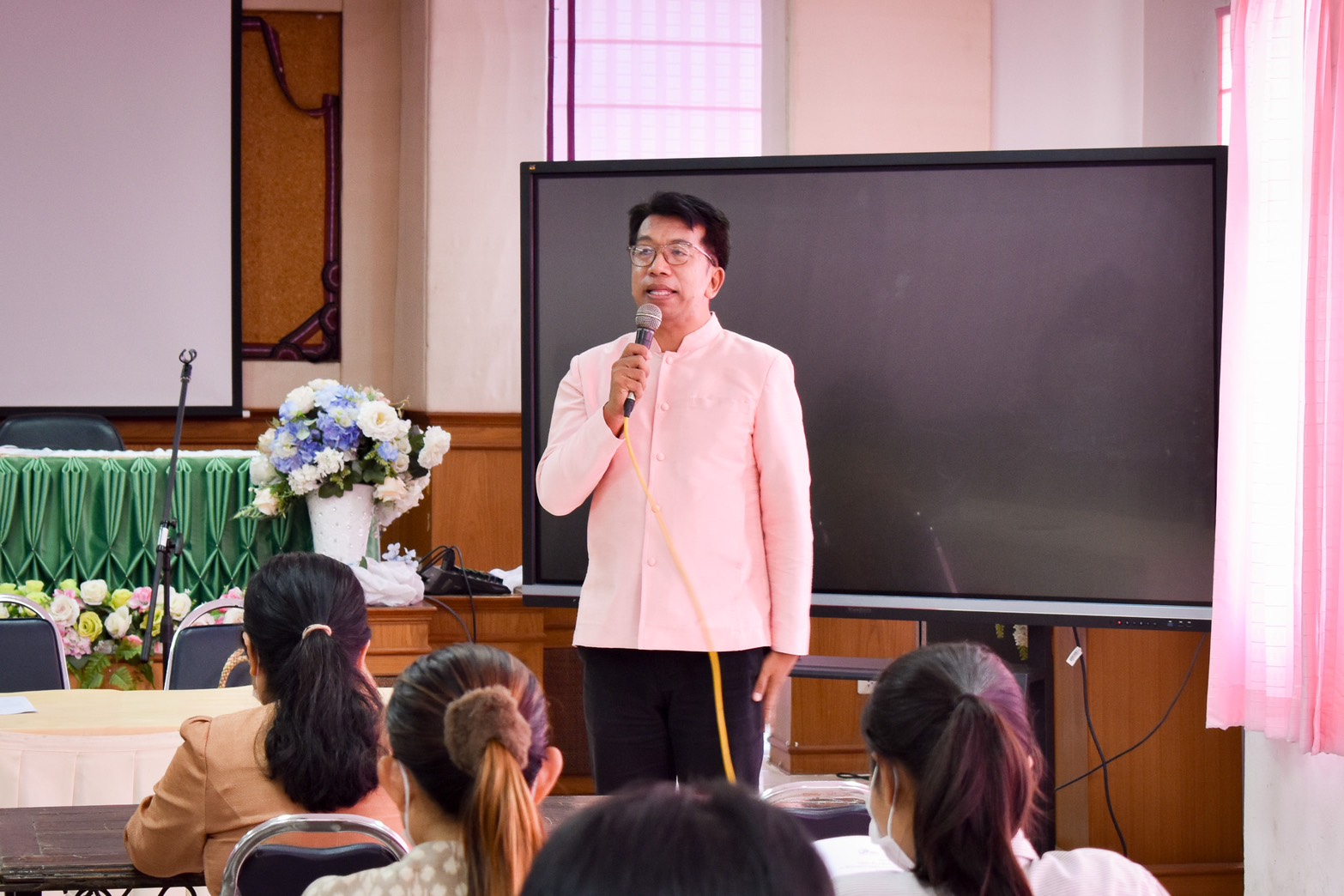 พช.ขอนแก่น : ร่วมประชุมเพื่อหารือแนวทางความร่วมมือการจัดกิจกรรมโครงการ “อบรมเชิงปฏิบัติการ พัฒนาและต่อยอดผลิตภัณฑ์ชุมชนอย่างสร้างสรรค์ให้เกิดการมีส่วนร่วมในชุมชน”