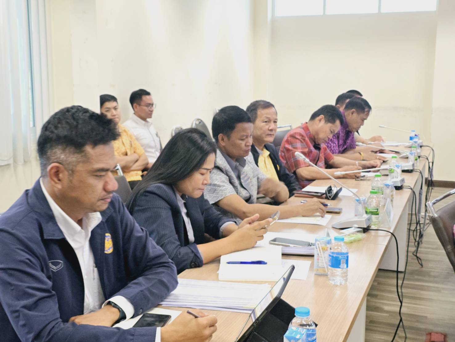 พช.ขอนแก่น : ร่วมประชุมสรุปผลการขับเคลื่อนการบริหารงานเชิงพื้นที่แบบบูรณาการ ประจำปีงบประมาณ พ.ศ.2568 และแนวทางการเพิ่มประสิทธิภาพในการบริหารงาน ผ่านระบบวีดิทัศน์ทางไกล (VCS)