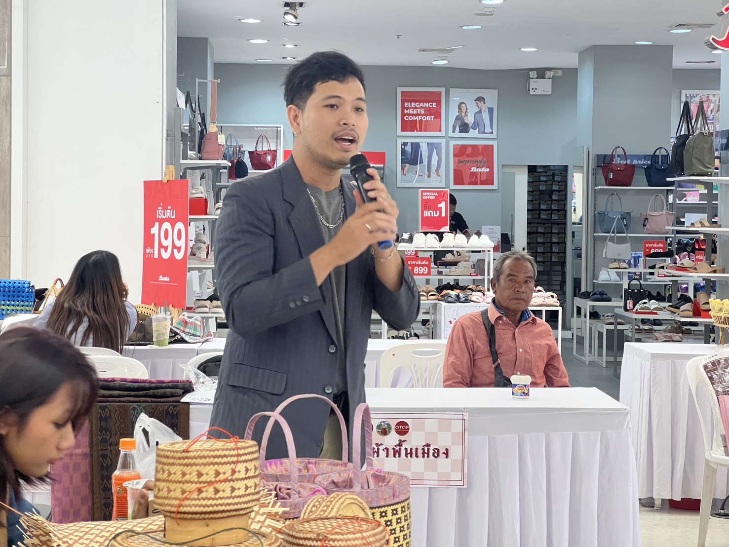 พช.ขอนแก่น : จัดกิจกรรมทดสอบตลาด ผลิตภัณฑ์ที่ได้รับการพัฒนาตามโครงการส่งเสริมกระบวนเครือข่ายองค์ความรู้ KBO จังหวัดขอนแก่น