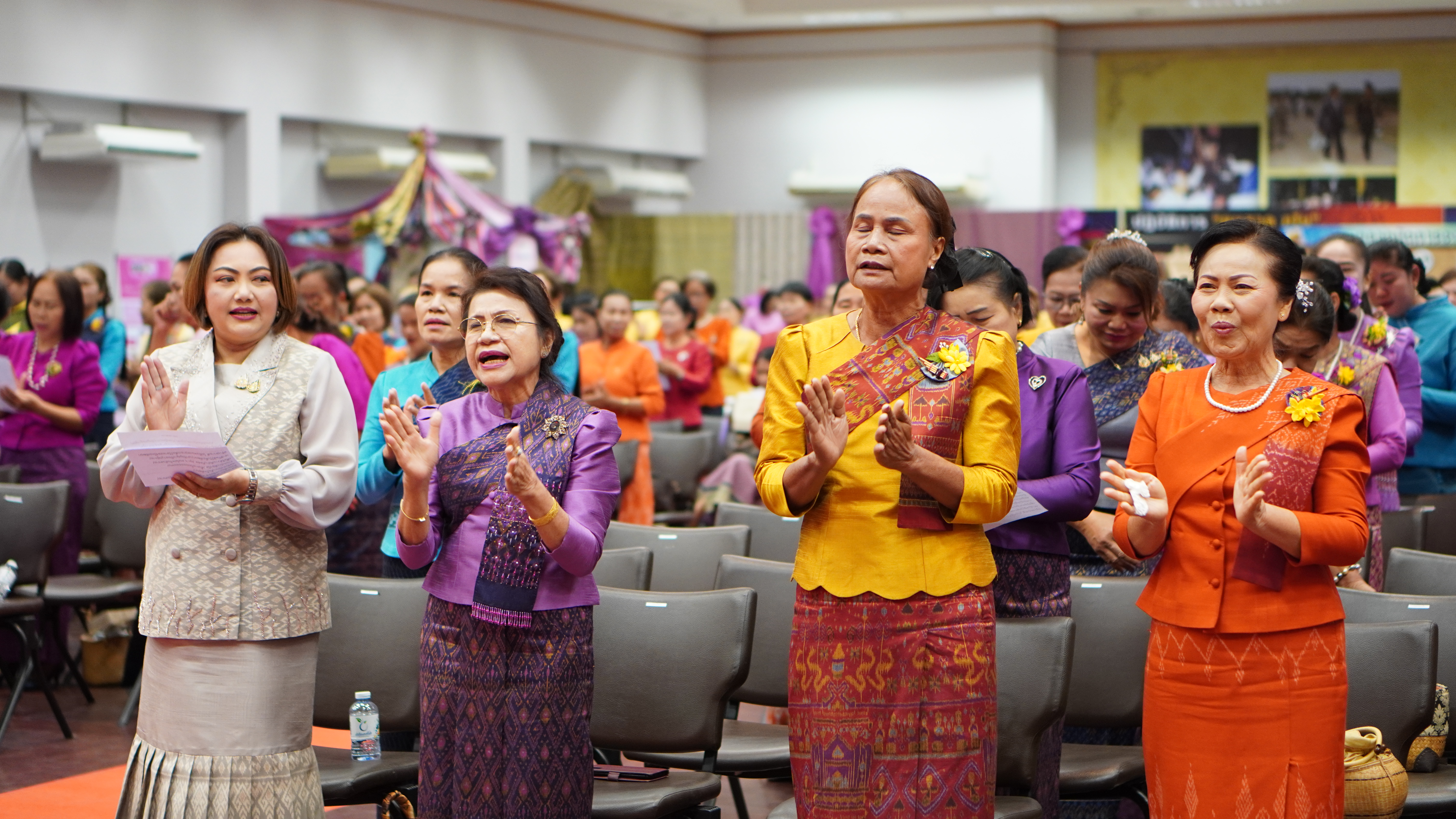 จังหวัดขอนแก่น : จัดงานวันสตรีสากล ประจำปี 2568 ภายใต้ชื่อ “โครงการ รวมพลังสตรีขอนแก่น ขับเคลื่อน Soft Power สู่การพัฒนาที่ยั่งยืน” เชิดชูเกียรติสตรีดีเด่นด้านการพัฒนาชุมชน และส่งเสริมบทบาทสตรีในการพัฒนาสังคมอย่างยั่งยืน