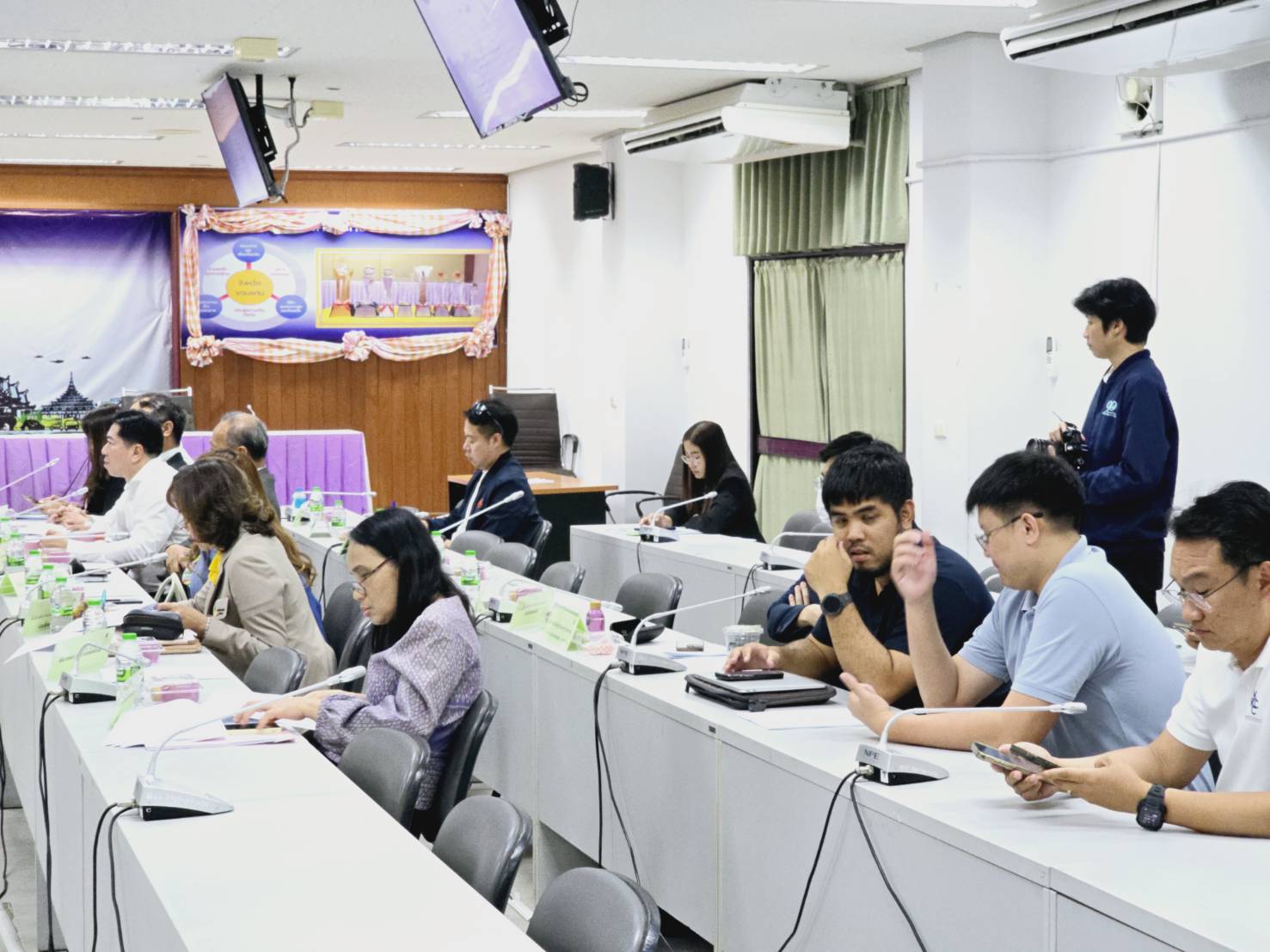 พช.ขอนแก่น : ร่วมประชุมคณะกรรมการร่วมภาครัฐและเอกชนเพื่อพัฒนาและแก้ไขปัญหาทางเศรษฐกิจ จังหวัดขอนแก่น (กรอ.จังหวัดขอนแก่น) ครั้งที่ 2/2568