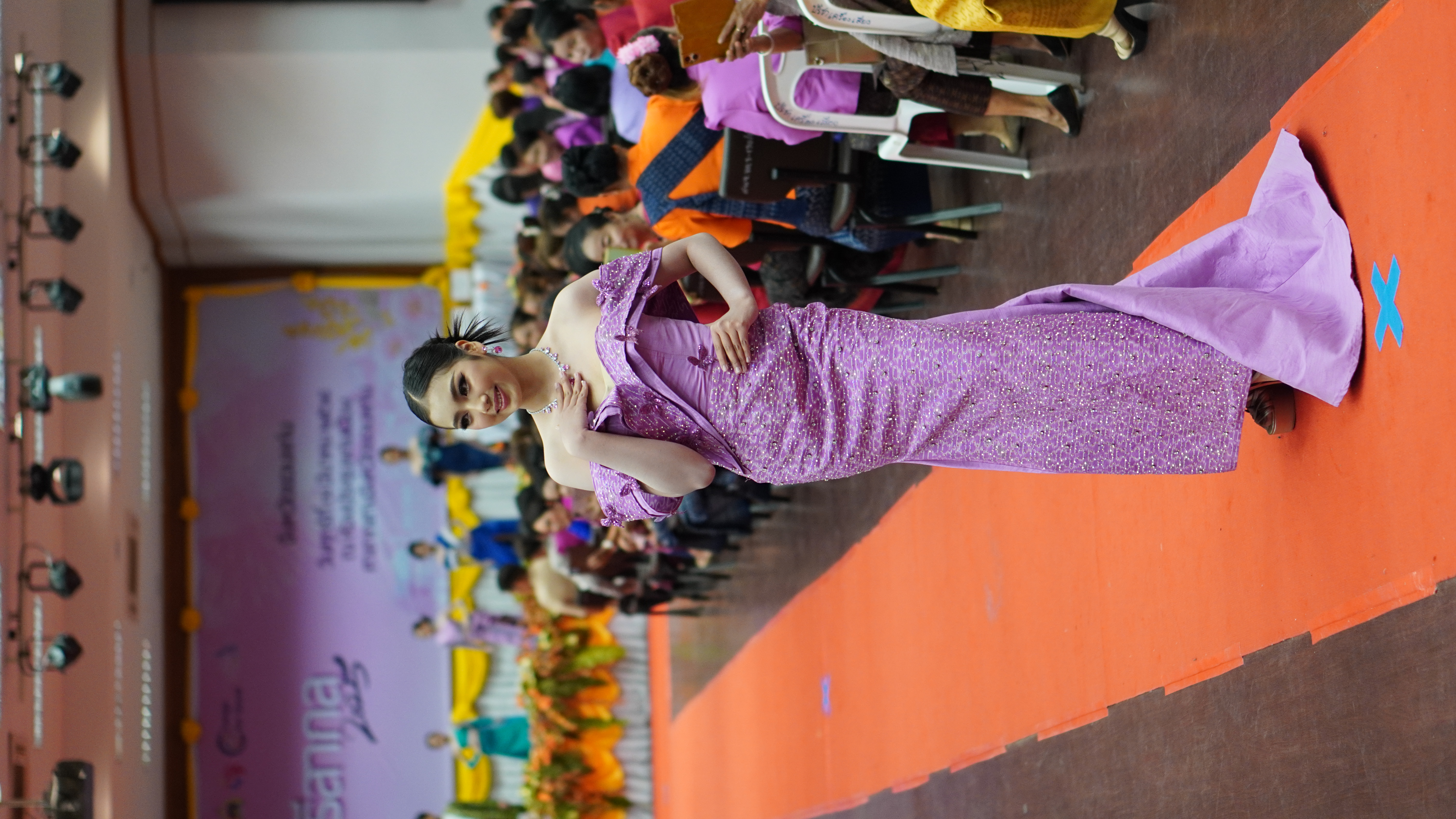 จังหวัดขอนแก่น : จัดงานวันสตรีสากล ประจำปี 2568 ภายใต้ชื่อ “โครงการ รวมพลังสตรีขอนแก่น ขับเคลื่อน Soft Power สู่การพัฒนาที่ยั่งยืน” เชิดชูเกียรติสตรีดีเด่นด้านการพัฒนาชุมชน และส่งเสริมบทบาทสตรีในการพัฒนาสังคมอย่างยั่งยืน