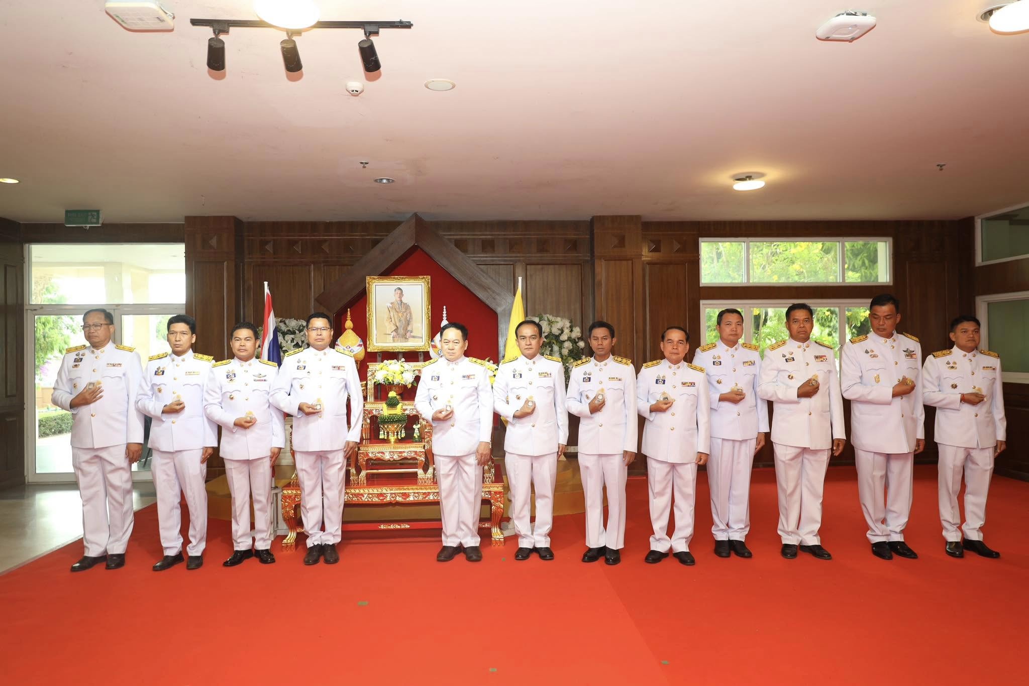 จังหวัดขอนแก่น : จัดพิธีมอบเหรียญที่ระลึกพระราชทานแก่ผู้บริหารกระทรวงมหาดไทยและข้าราชการ