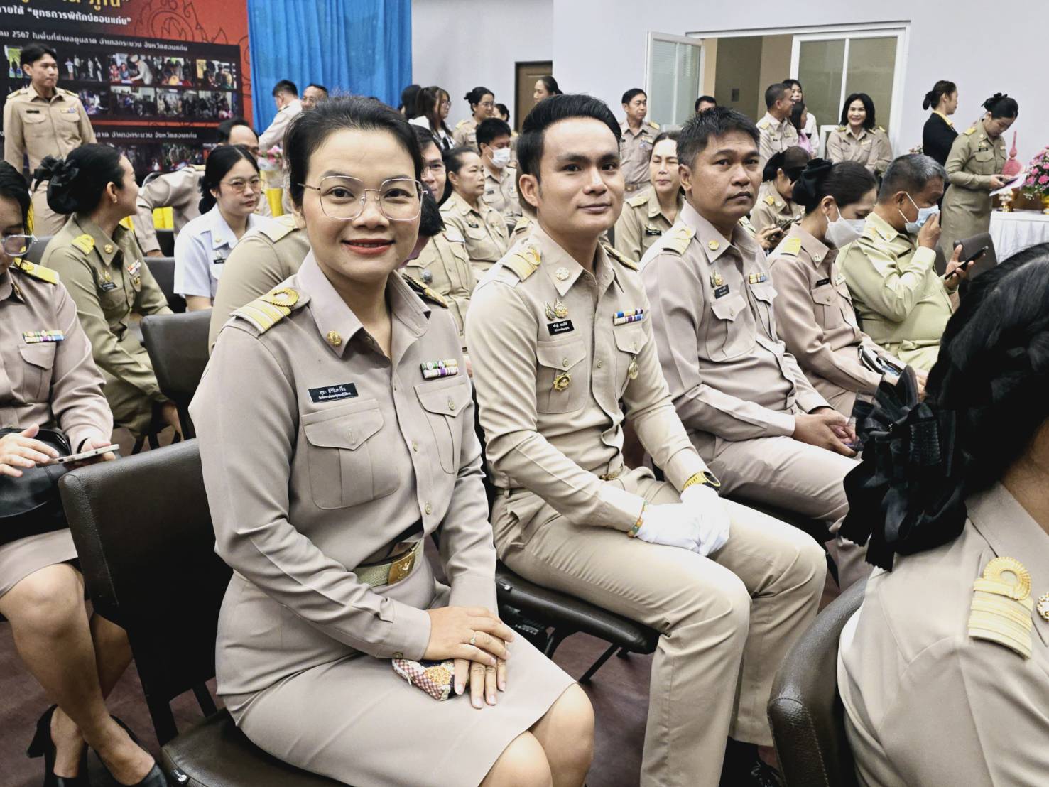 จังหวัดขอนแก่น : จัดพิธีถวายราชสักการะพระบาทสมเด็จพระจุลจอมเกล้าเจ้าอยู่หัว เนื่องในวันท้องถิ่นไทย ประจำปี 2568
