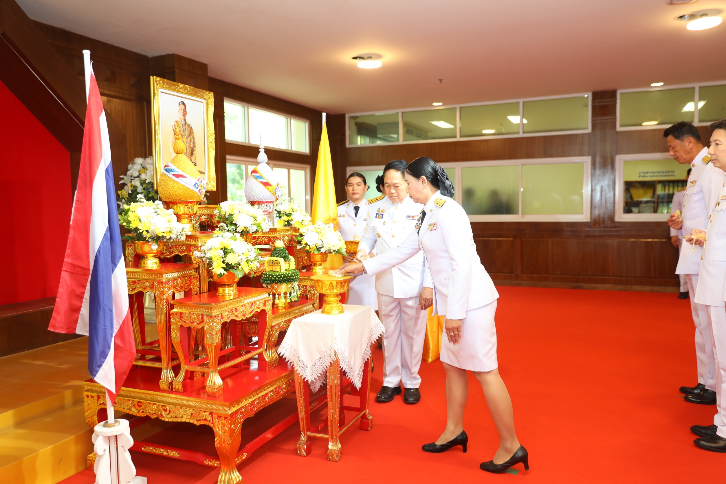 จังหวัดขอนแก่น : จัดพิธีมอบเหรียญที่ระลึกพระราชทานแก่ผู้บริหารกระทรวงมหาดไทยและข้าราชการ