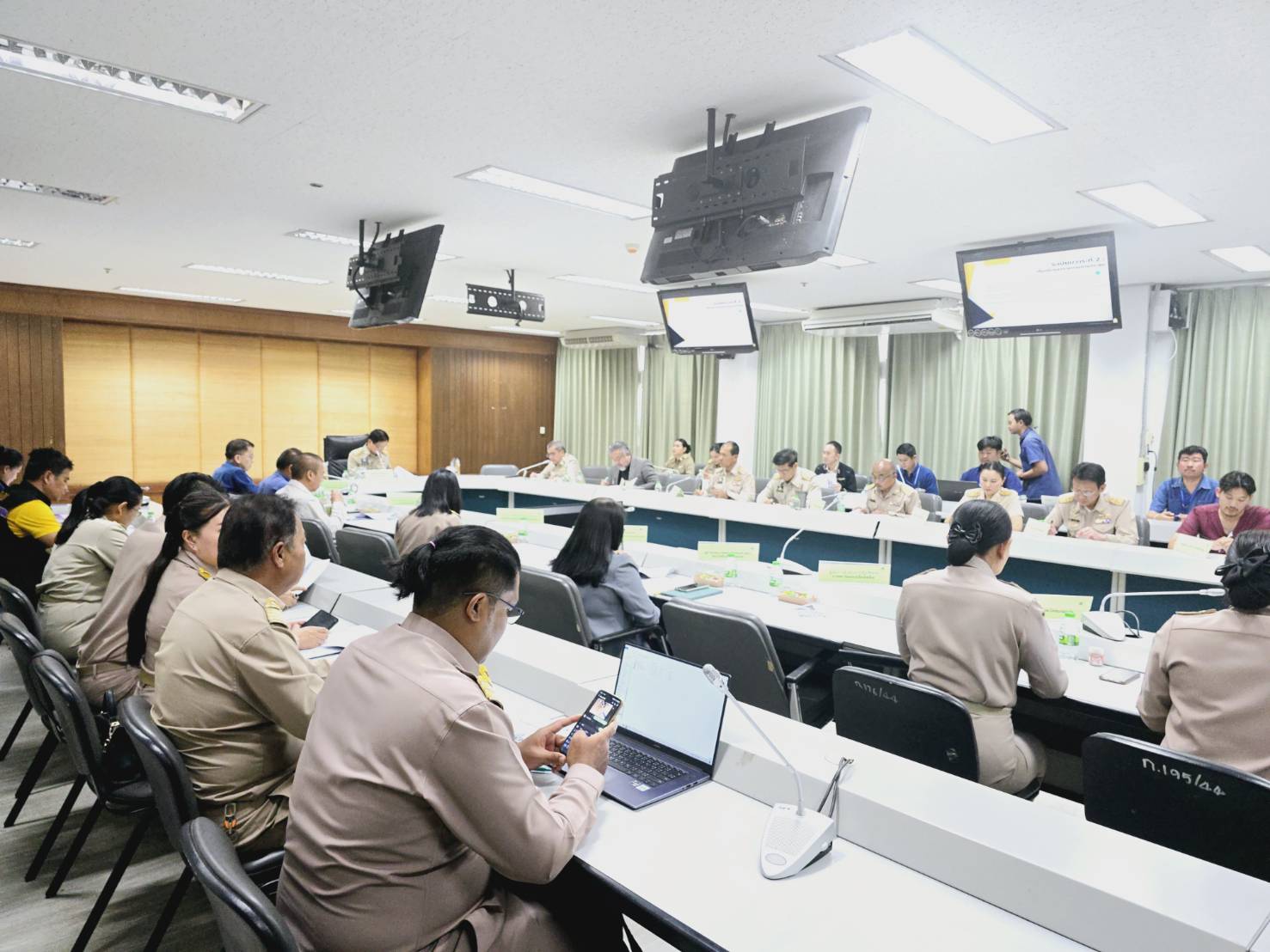 พช.ขอนแก่น : ร่วมประชุมคณะอนุกรรมการประสานงานโครงการพัฒนาของสถาบันส่งเสริมและพัฒนากิจกรรมปิดทองหลังพระ สืบสานแนวพระราชดำริ ประจำจังหวัดขอนแก่น ครั้งที่ 1/2568