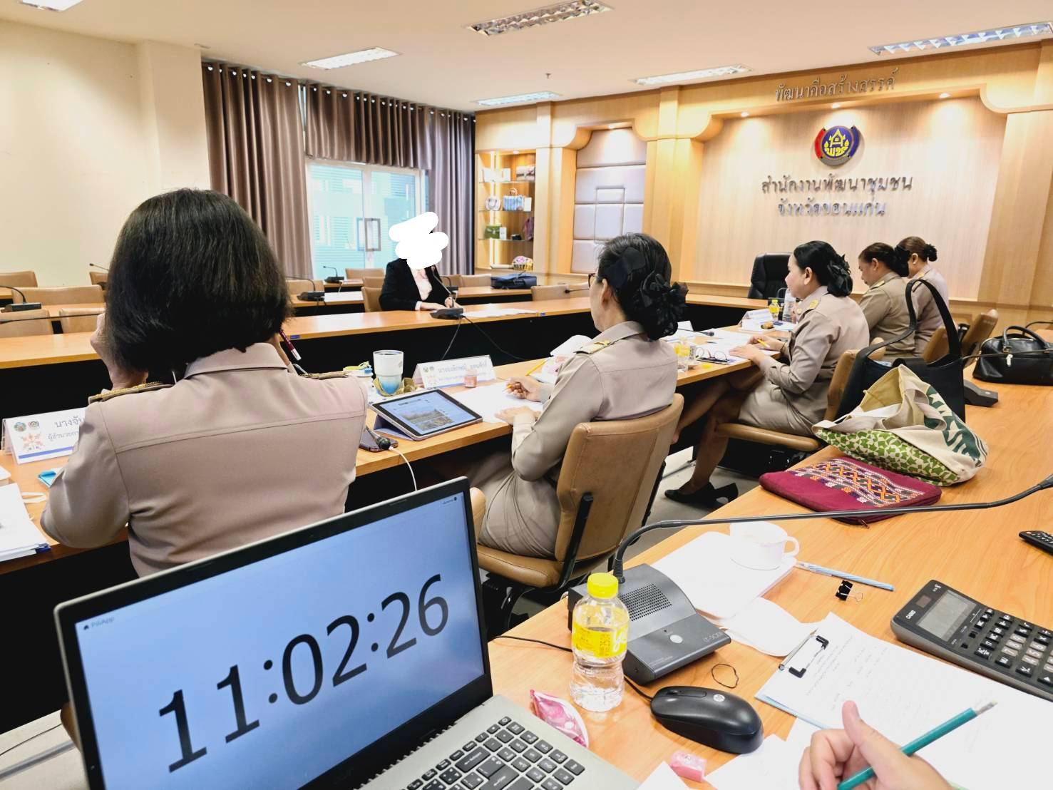พช.ขอนแก่น : จัดประเมินความรู้ความสามารถ ทักษะ และสมรรถนะ ครั้งที่ 2 (สอบสัมภาษณ์) ในการสรรหาและเลือกสรรพนักงานกองทุนพัฒนาบทบาทสตรี สังกัดสำนักงานเลขานุการคณะอนุกรรมการบริหารกองทุนพัฒนาบทบาทสตรีระดับจังหวัด จังหวัดขอนแก่น