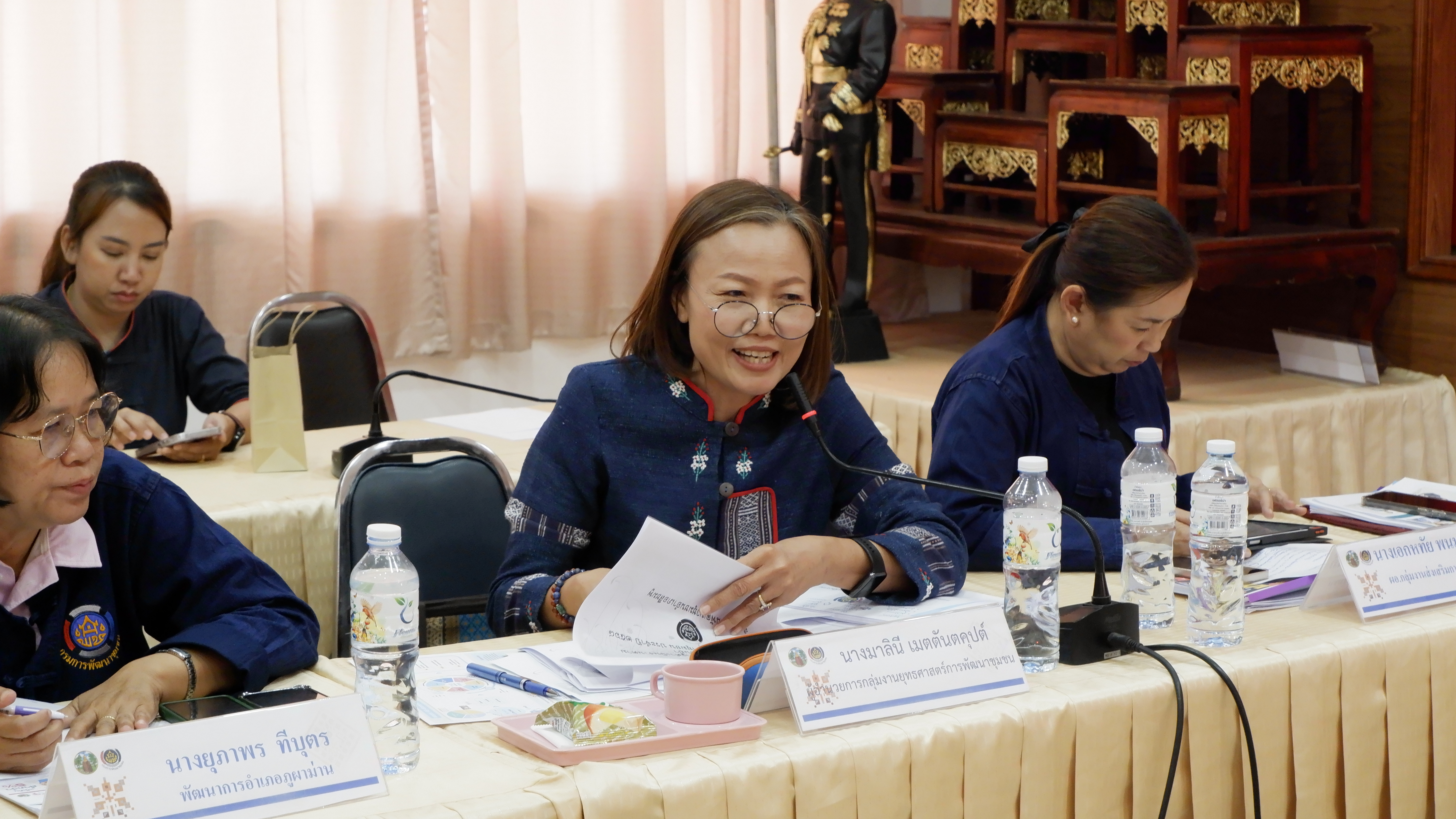 พช.ขอนแก่น : ลงพื้นที่ประชุมเจ้าหน้าที่พัฒนาชุมชนเพื่อติดตามและสนับสนุนการขับเคลื่อนการดำเนินงานตามประเด็นเน้นย้ำของอธิบดีกรมการพัฒนาชุมชน ประจำปี 2568 กลุ่มอำเภอที่ 2
