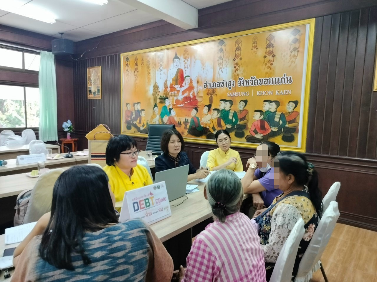พช.ขอนแก่น : ลงพื้นที่ติดตามและสนับสนุนการดำเนินงาน การบริหารจัดการหนี้ค้างเกินกำหนดชำระ กองทุนพัฒนาบทบาทสตรี (คลินิกแก้หนี้สตรี คุณพร้อมจ่าย เราพร้อมจบ DEBT Clinic By CDK)