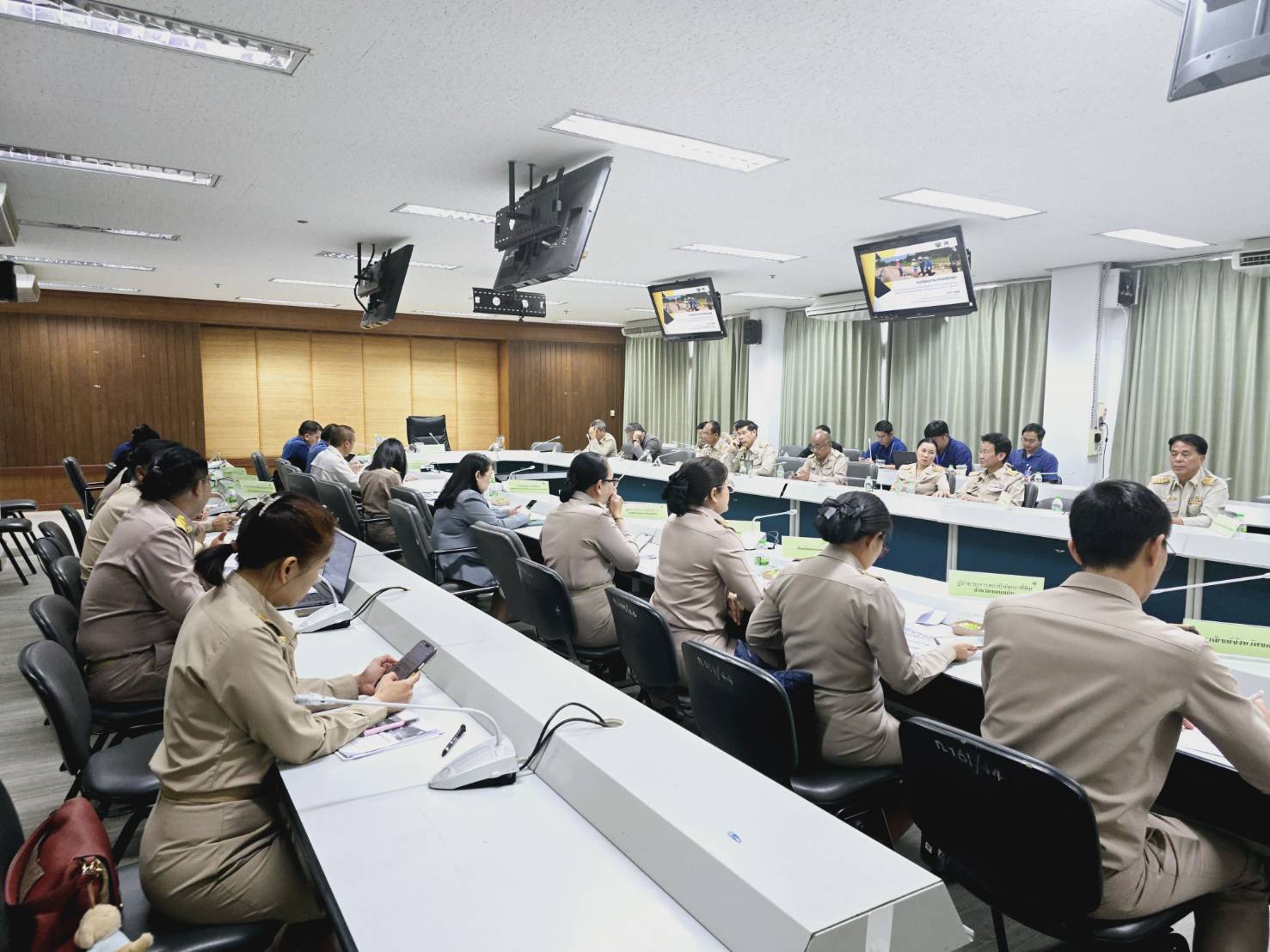 พช.ขอนแก่น : ร่วมประชุมคณะอนุกรรมการประสานงานโครงการพัฒนาของสถาบันส่งเสริมและพัฒนากิจกรรมปิดทองหลังพระ สืบสานแนวพระราชดำริ ประจำจังหวัดขอนแก่น ครั้งที่ 1/2568