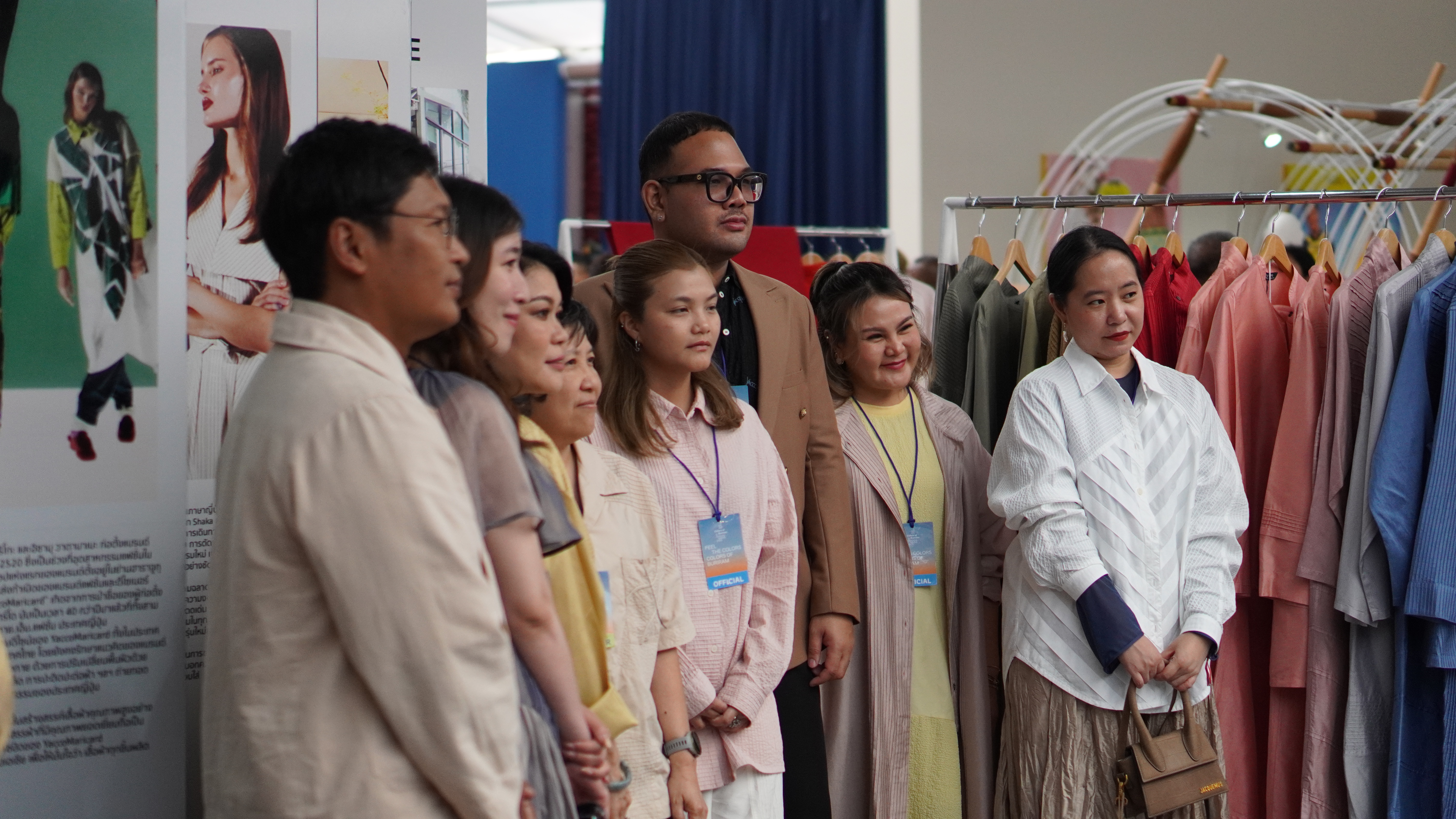 พช.ขอนแก่น : ร่วมรับเสด็จสมเด็จพระเจ้าลูกเธอ เจ้าฟ้าสิริวัณณวรี นารีรัตนราชกัญญา ทอดพระเนตรการจัดนิทรรศการผ้าไทยครั้งยิ่งใหญ่แห่งปี “Colors of Buriram” เส้นทางสายไหม สายใยวัฒนธรรม คุณค่าภูมิปัญญาท้องถิ่น