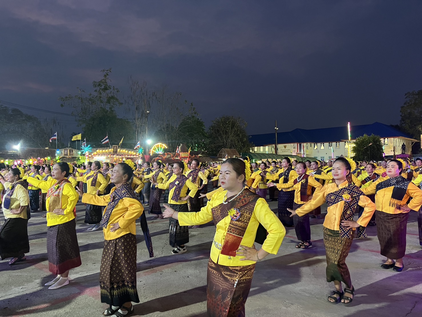 พช.ขอนแก่น ร่วมงาน “ฮีตฮอยอีสาน งานของดีหนองเรือ” ประจำปี 2568