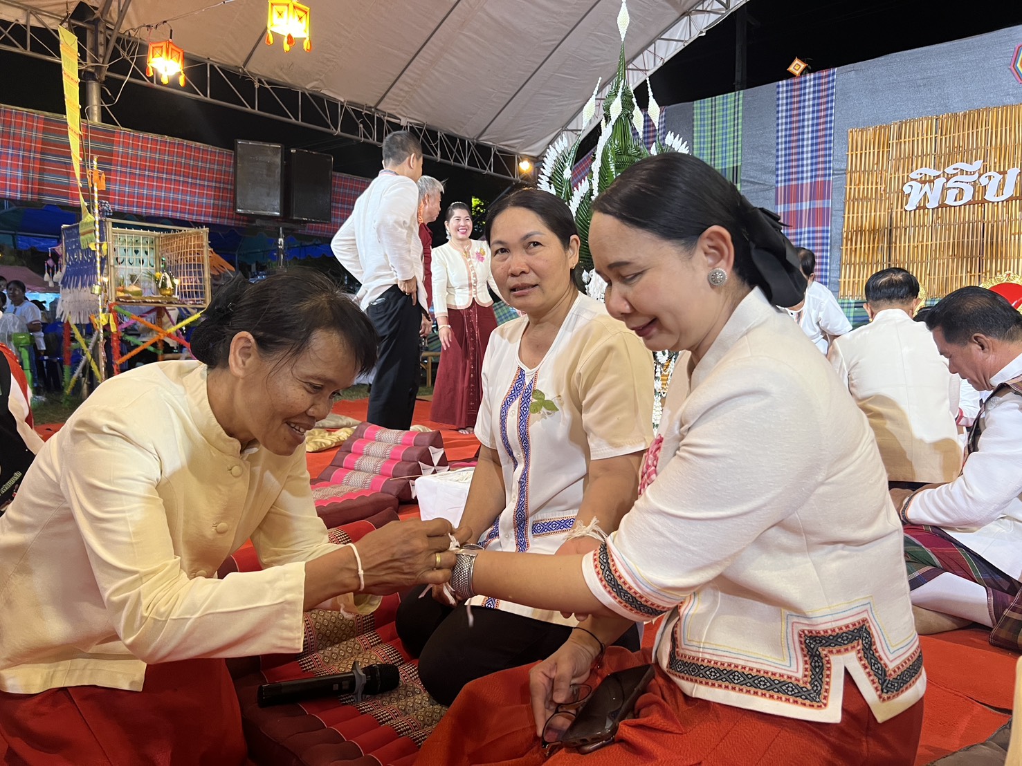 พช.ขอนแก่น : ร่วมงานสืบสานวัฒนธรรมประเพณีวิถีถิ่นไทภูผาม่าน “ตรุษไทภูผาม่าน” ประจำปี 2568